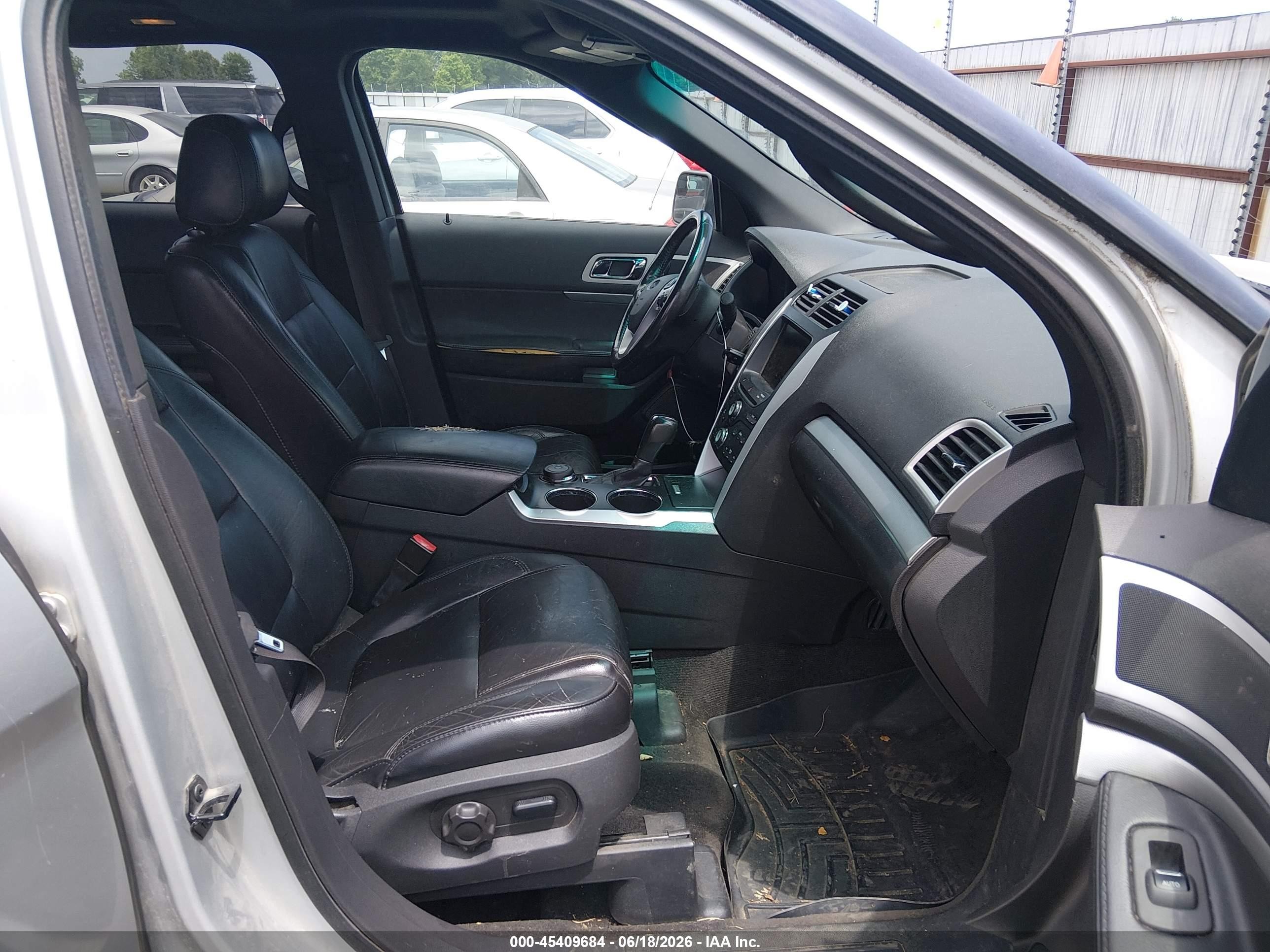 2012 Ford Explorer Xlt Silver vin: 1FMHK8D87CGA73174