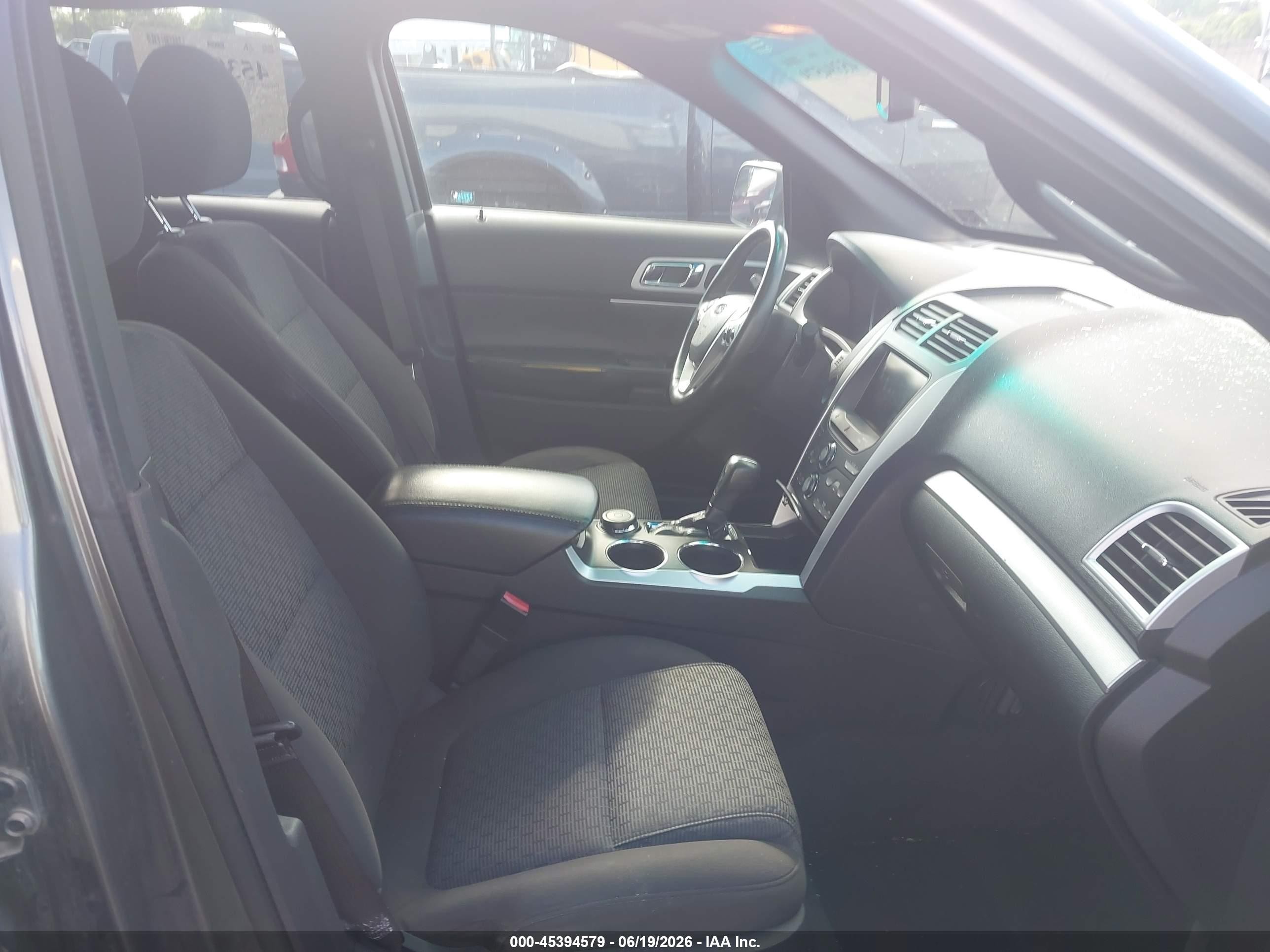 2011 Ford Explorer Xlt Gray vin: 1FMHK8D88BGA90287