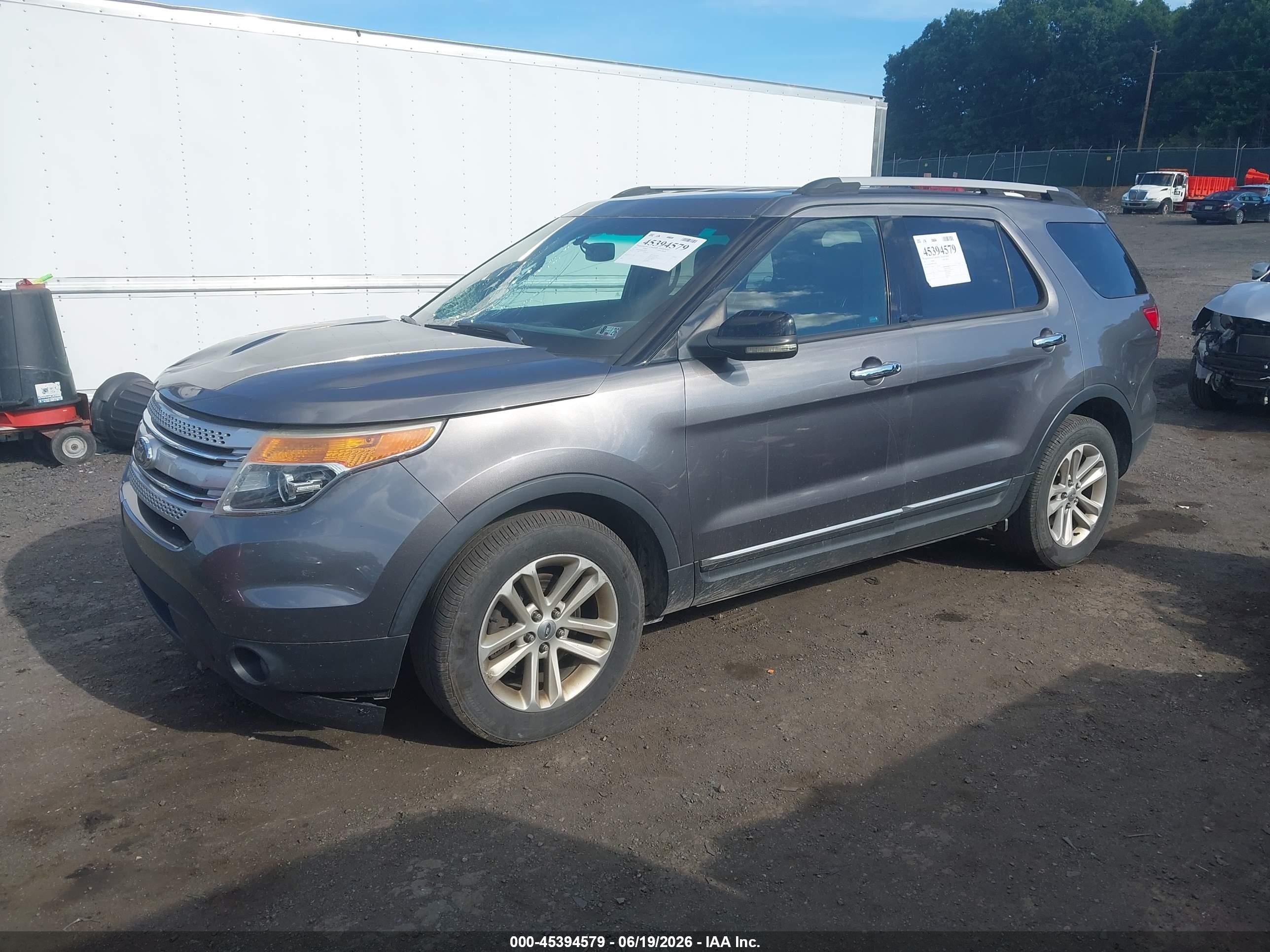 2011 Ford Explorer Xlt Gray vin: 1FMHK8D88BGA90287
