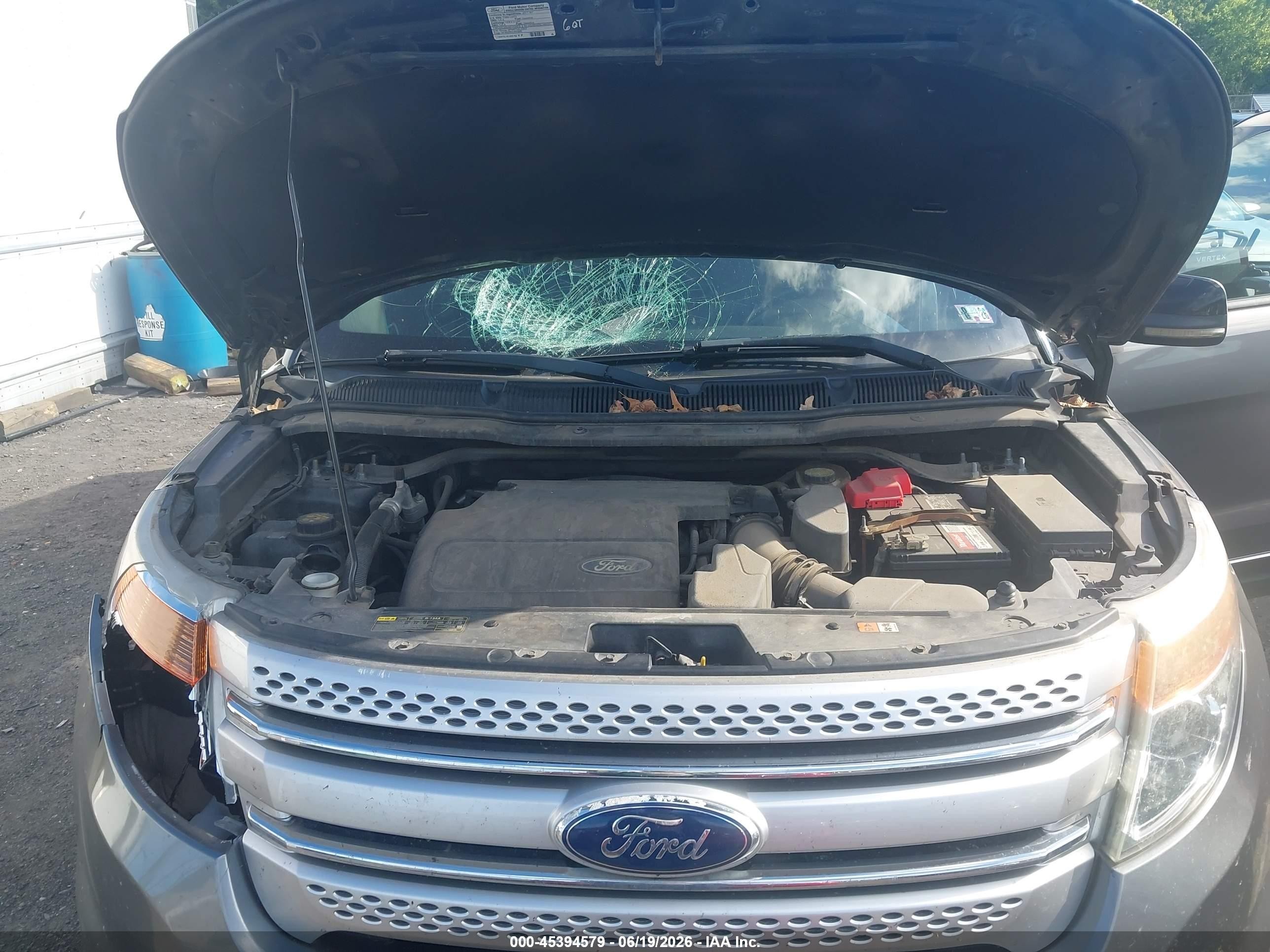2011 Ford Explorer Xlt Gray vin: 1FMHK8D88BGA90287