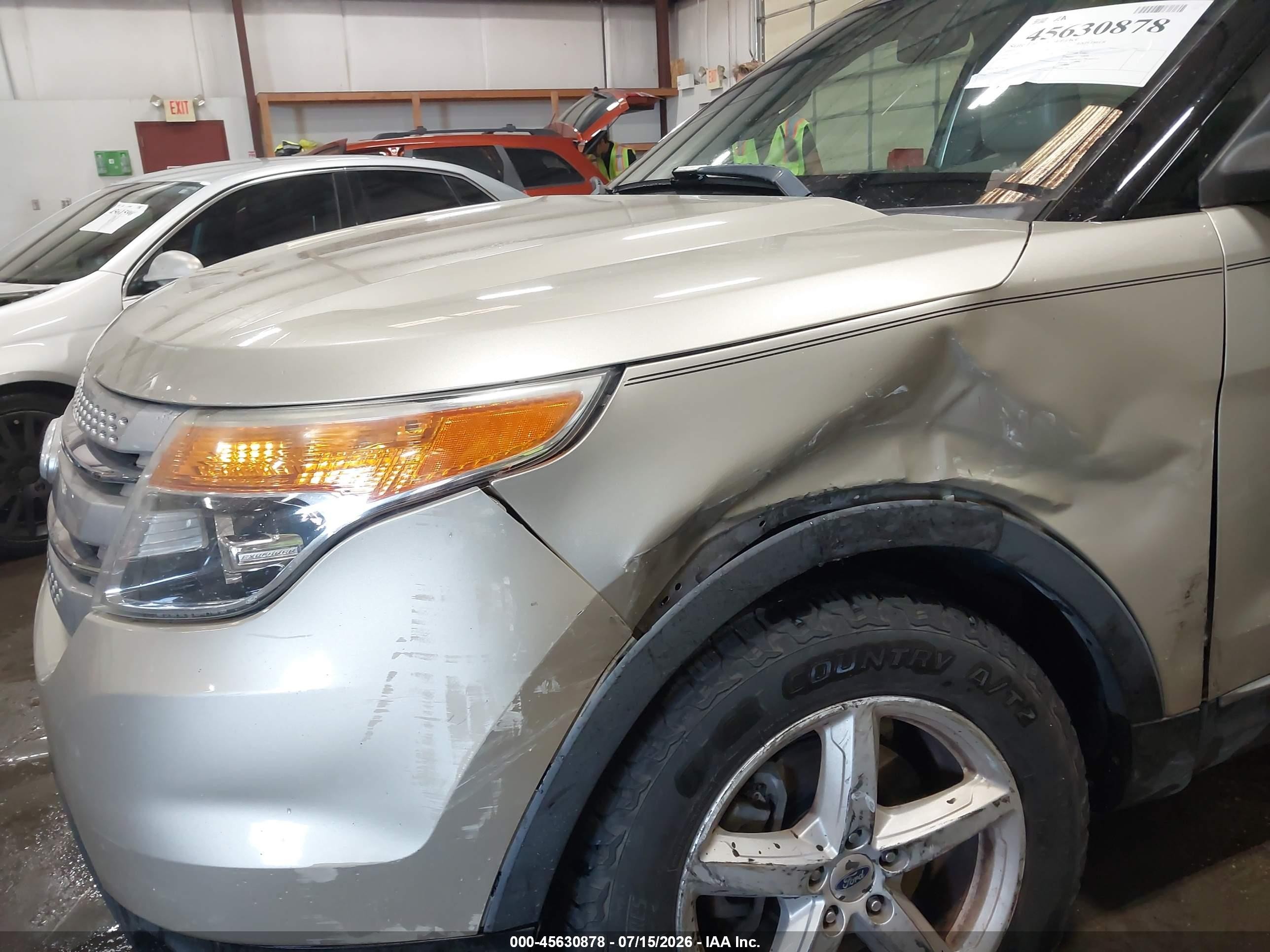 2011 Ford Explorer Xlt Beige vin: 1FMHK8D89BGA00550