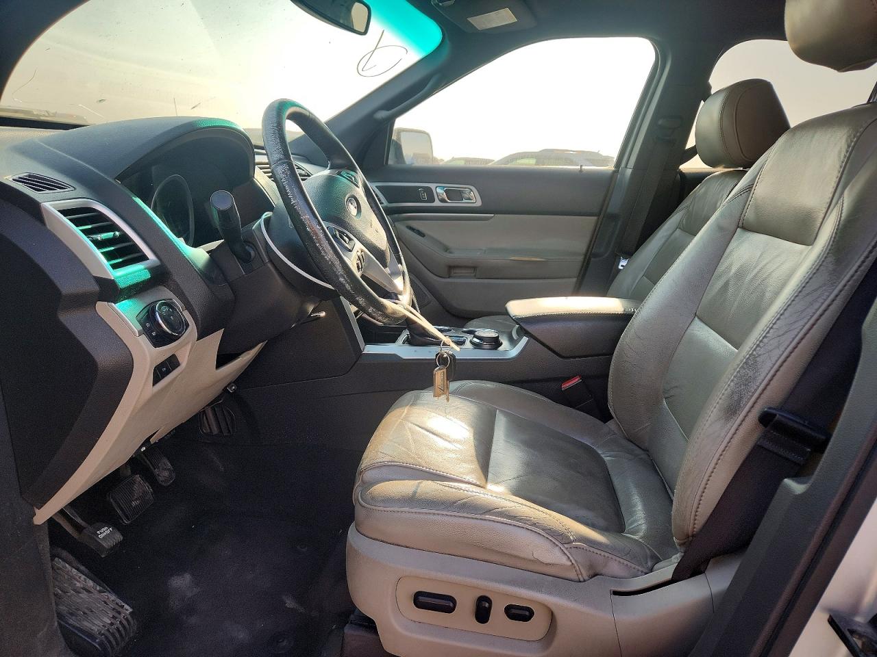 2011 Ford Explorer Xlt Silver vin: 1FMHK8D89BGA18692