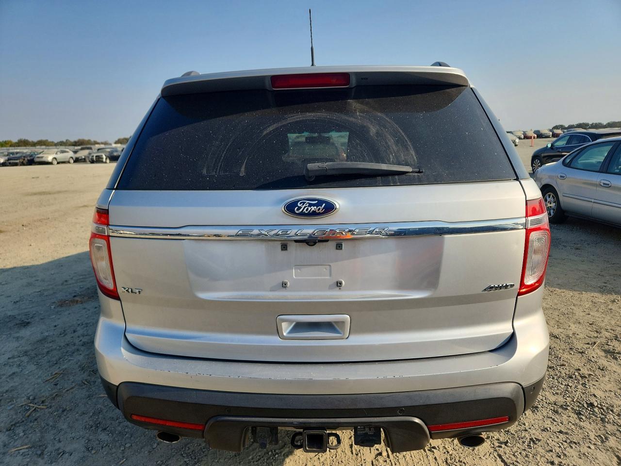 2011 Ford Explorer Xlt Silver vin: 1FMHK8D89BGA18692