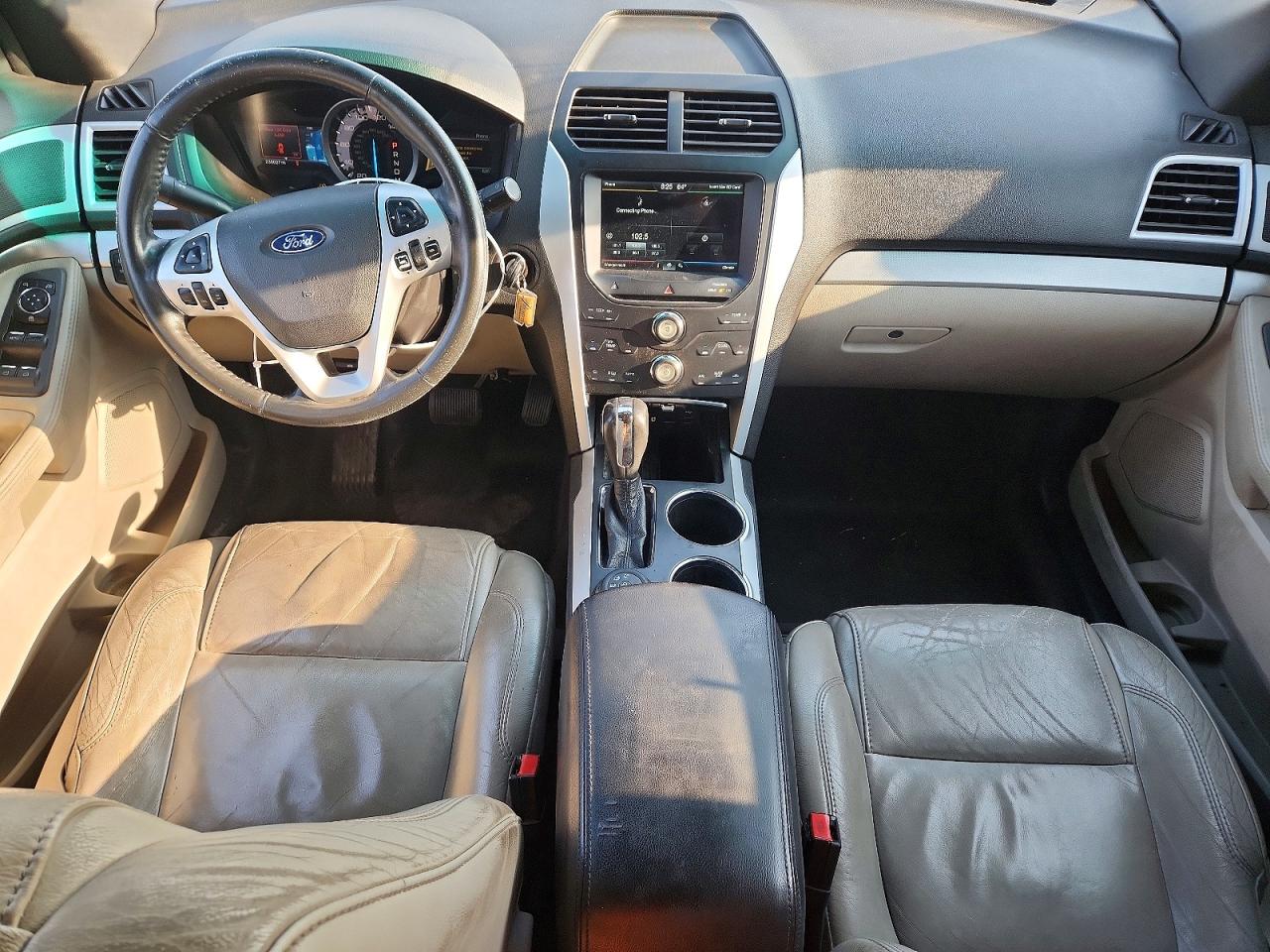 2011 Ford Explorer Xlt Silver vin: 1FMHK8D89BGA18692
