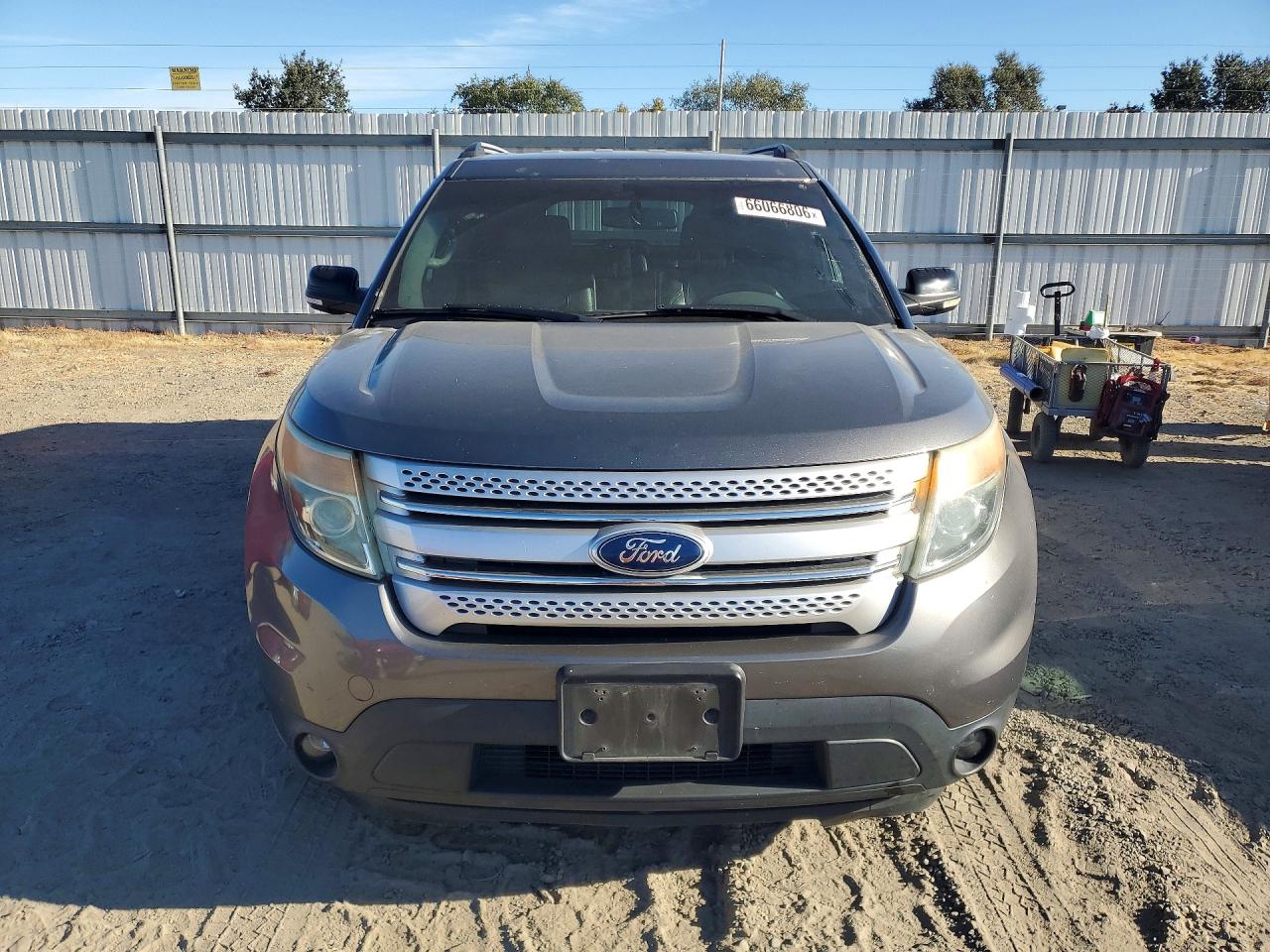 2011 Ford Explorer Xlt Gray vin: 1FMHK8D89BGA20488