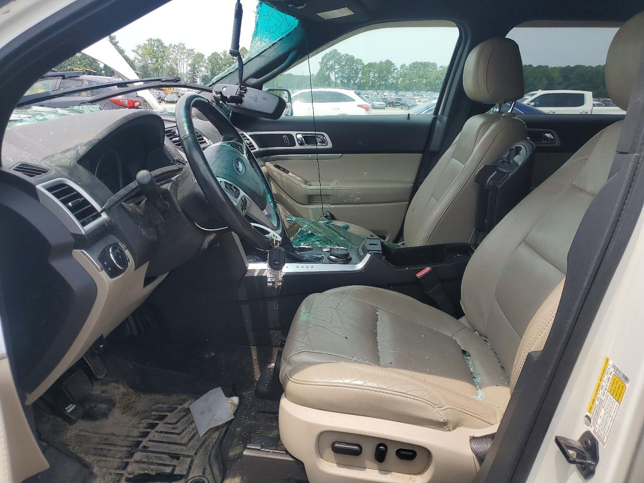 2011 Ford Explorer Xlt White vin: 1FMHK8D89BGA20927