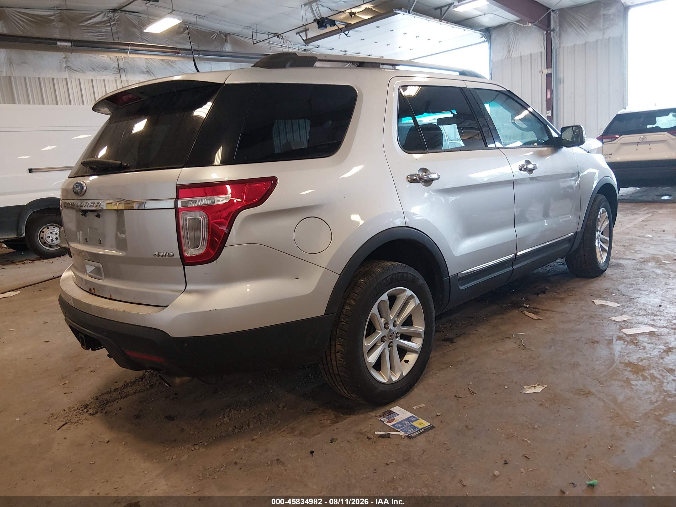2011 Ford Explorer Xlt Silver vin: 1FMHK8D89BGA46038