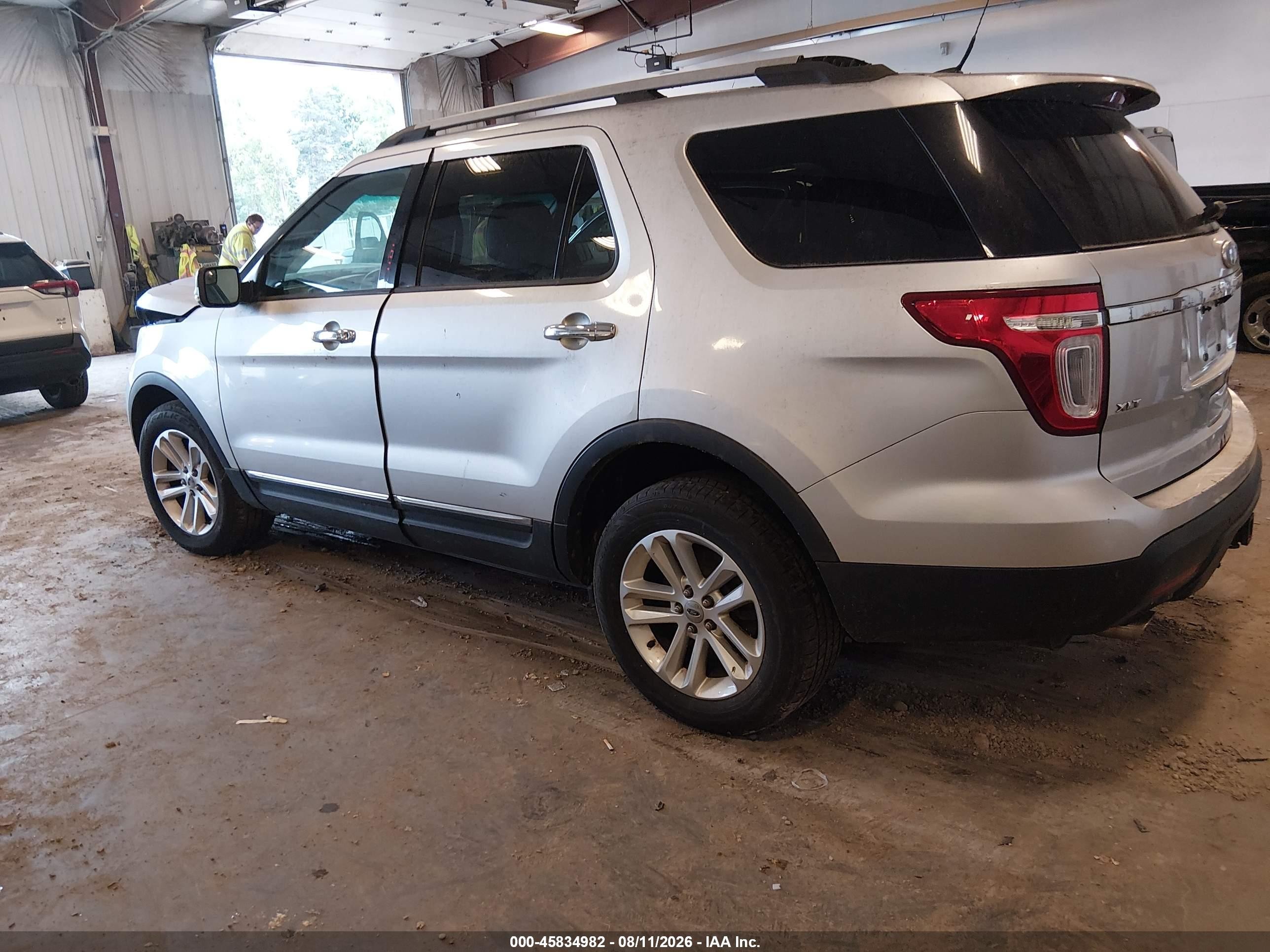 2011 Ford Explorer Xlt Silver vin: 1FMHK8D89BGA46038
