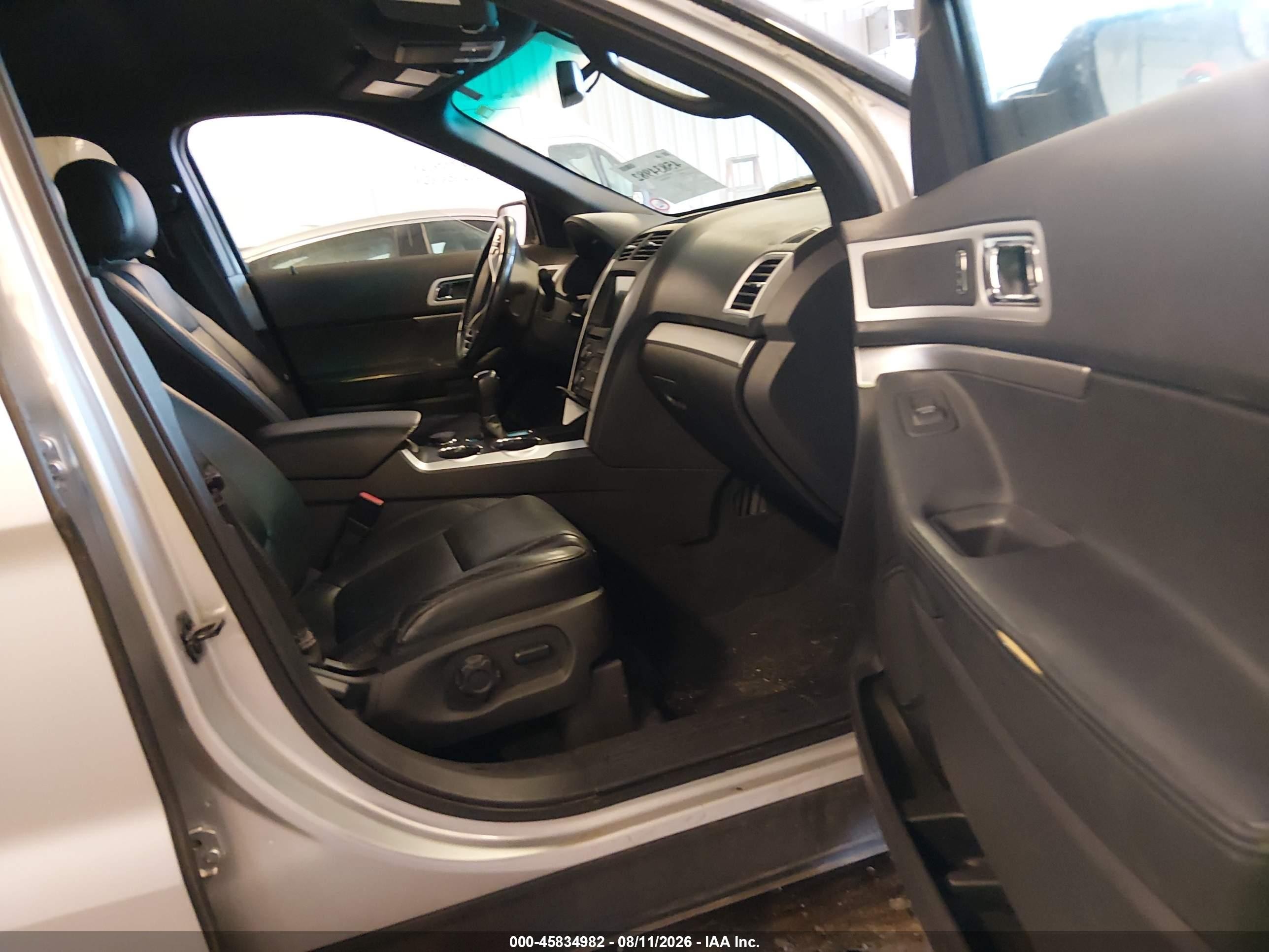 2011 Ford Explorer Xlt Silver vin: 1FMHK8D89BGA46038