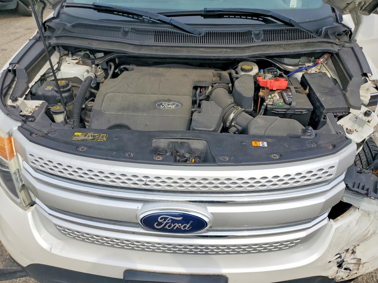 2011 Ford Explorer Xlt White vin: 1FMHK8D89BGA70873