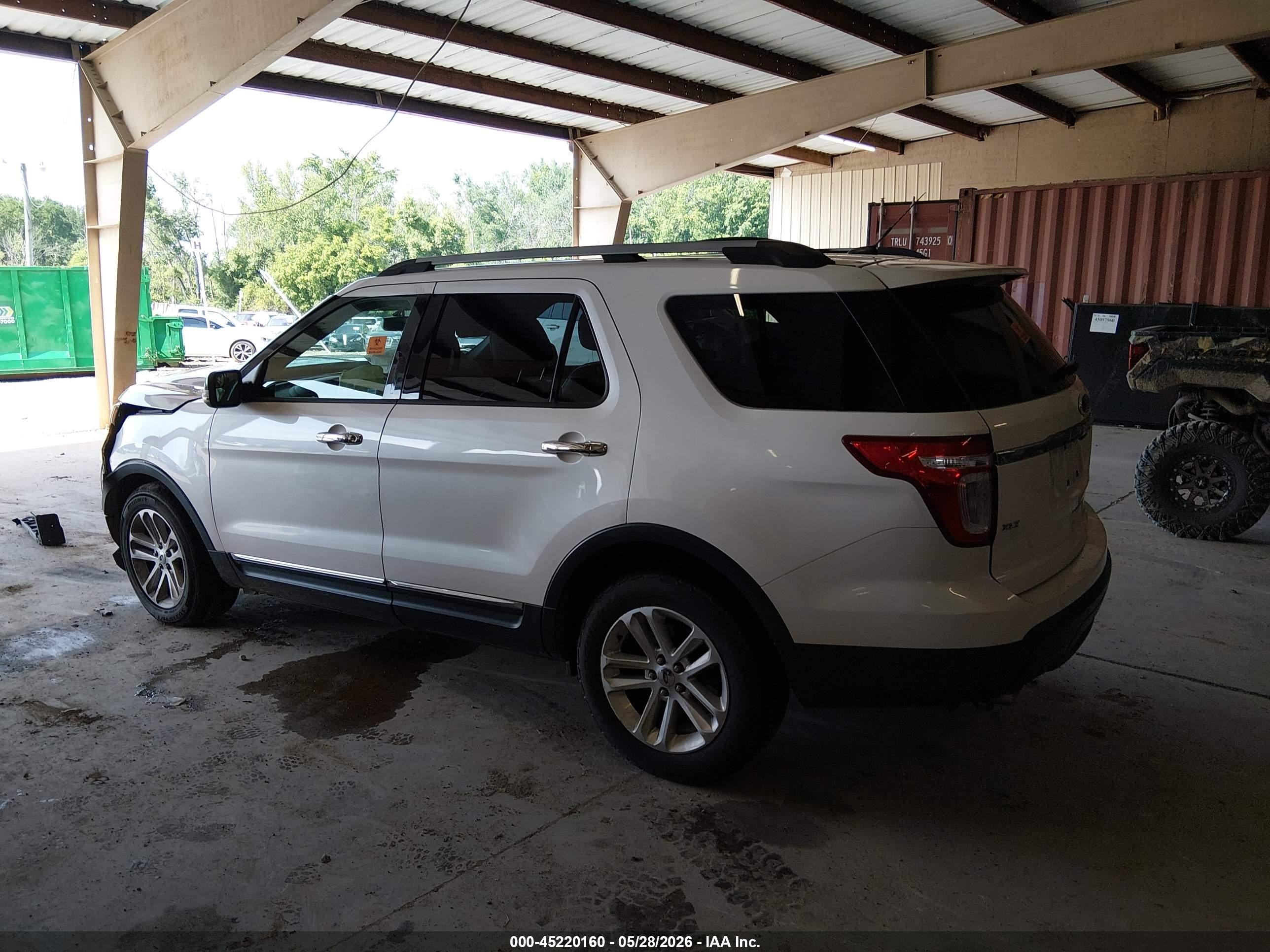 2011 Ford Explorer Xlt Белый vin: 1FMHK8D89BGA90475
