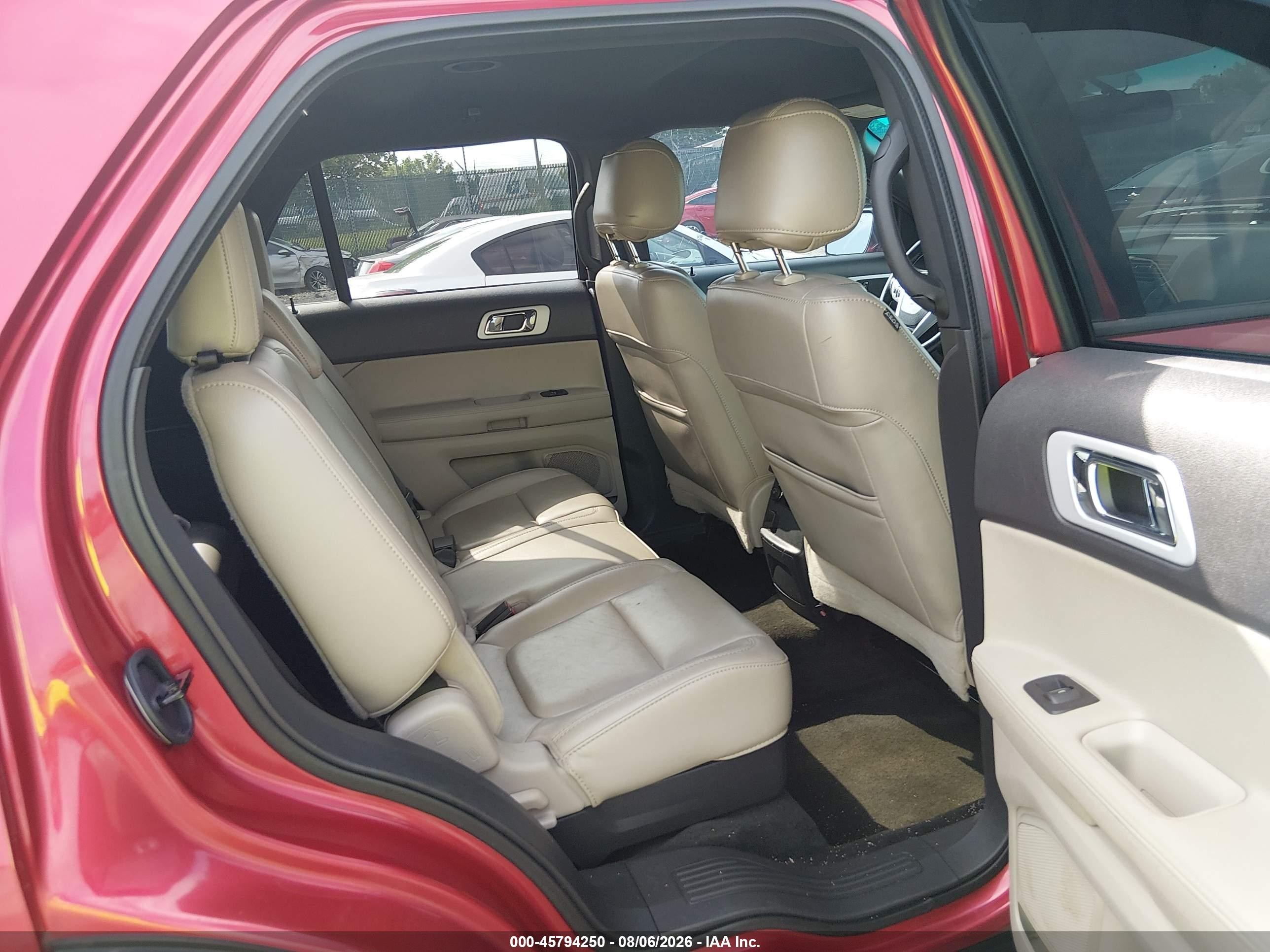 2012 Ford Explorer Xlt Red vin: 1FMHK8D89CGA98030