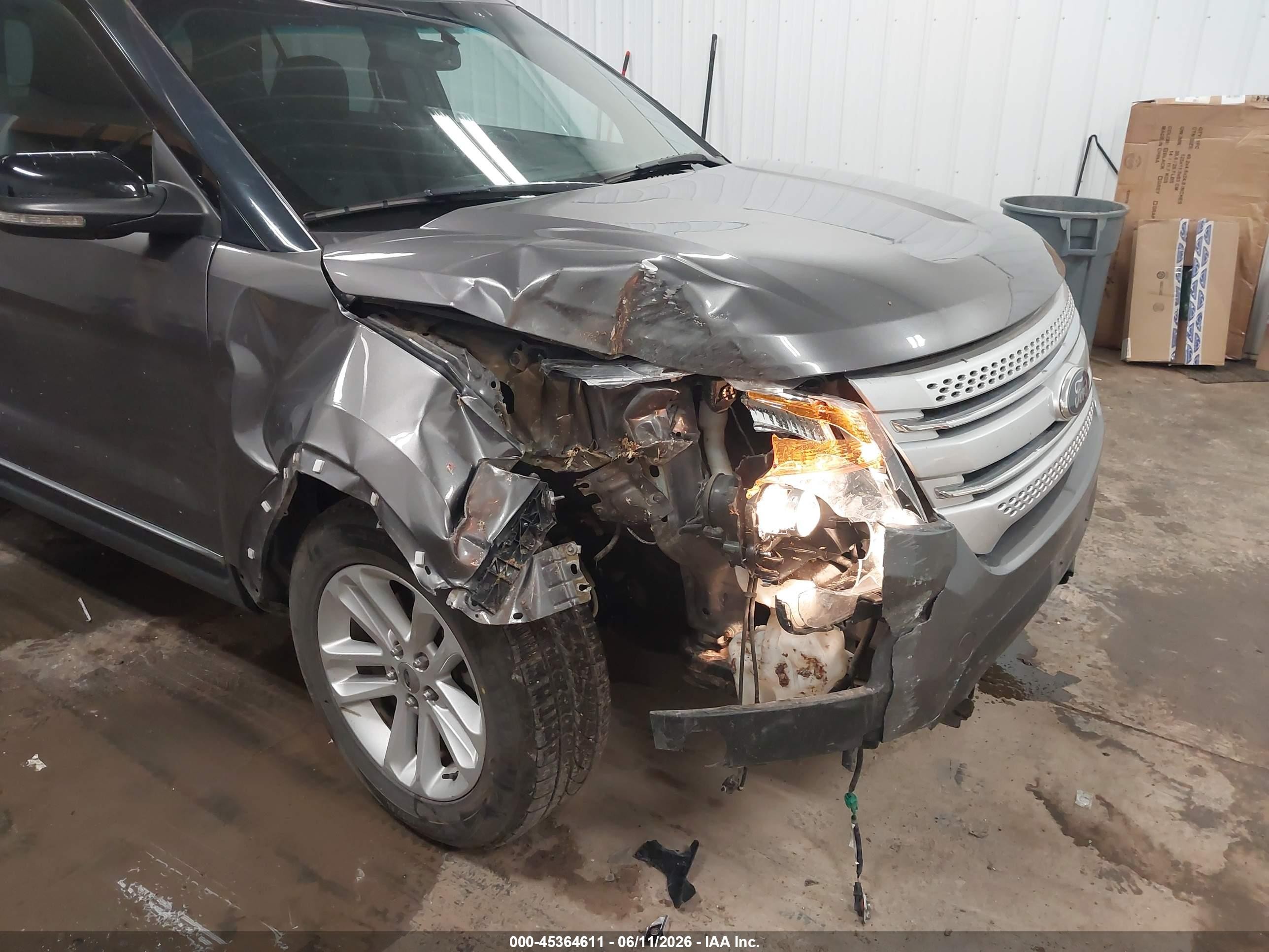 2011 Ford Explorer Xlt Gray vin: 1FMHK8D8XBGA51135