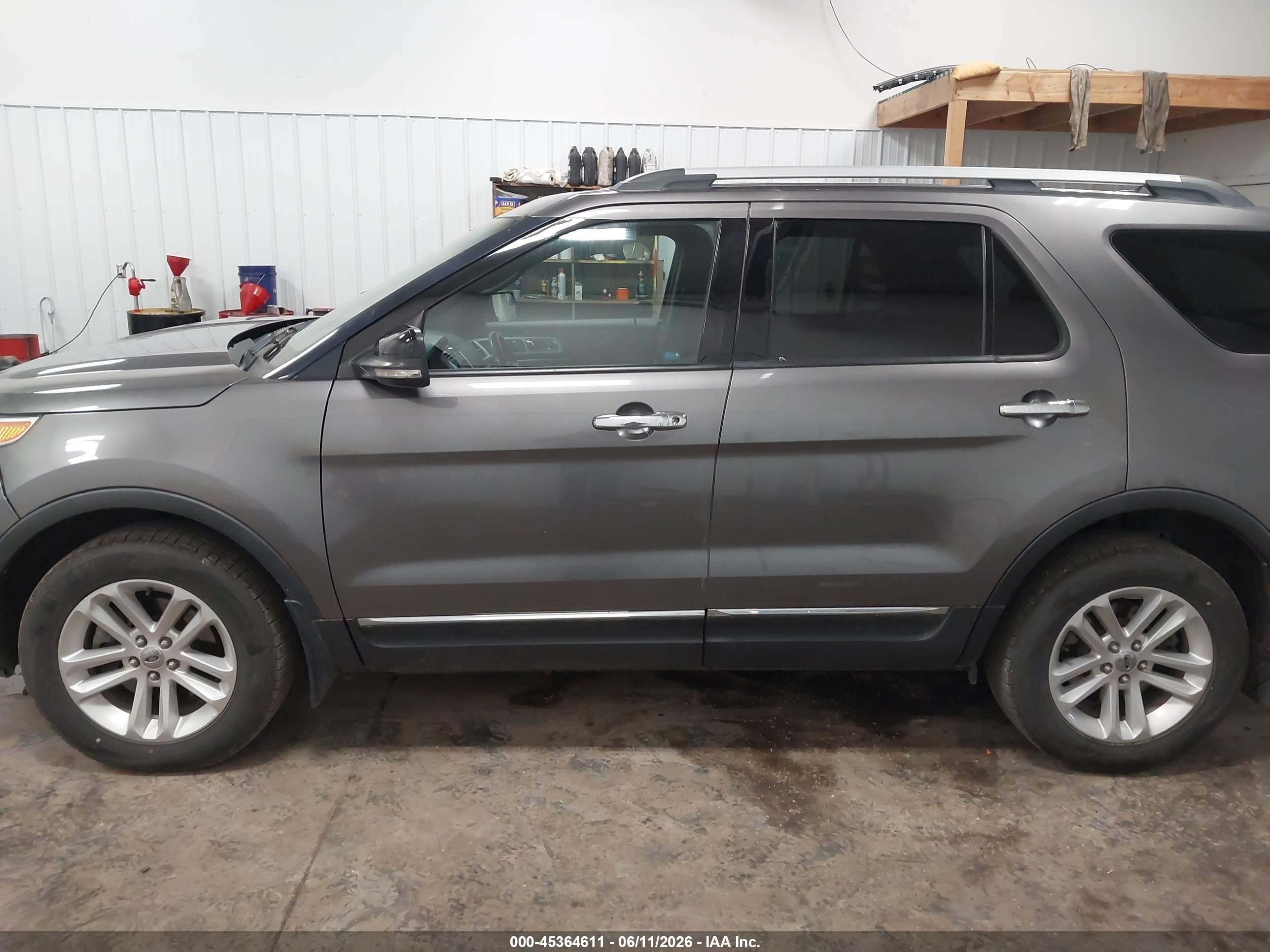 2011 Ford Explorer Xlt Gray vin: 1FMHK8D8XBGA51135
