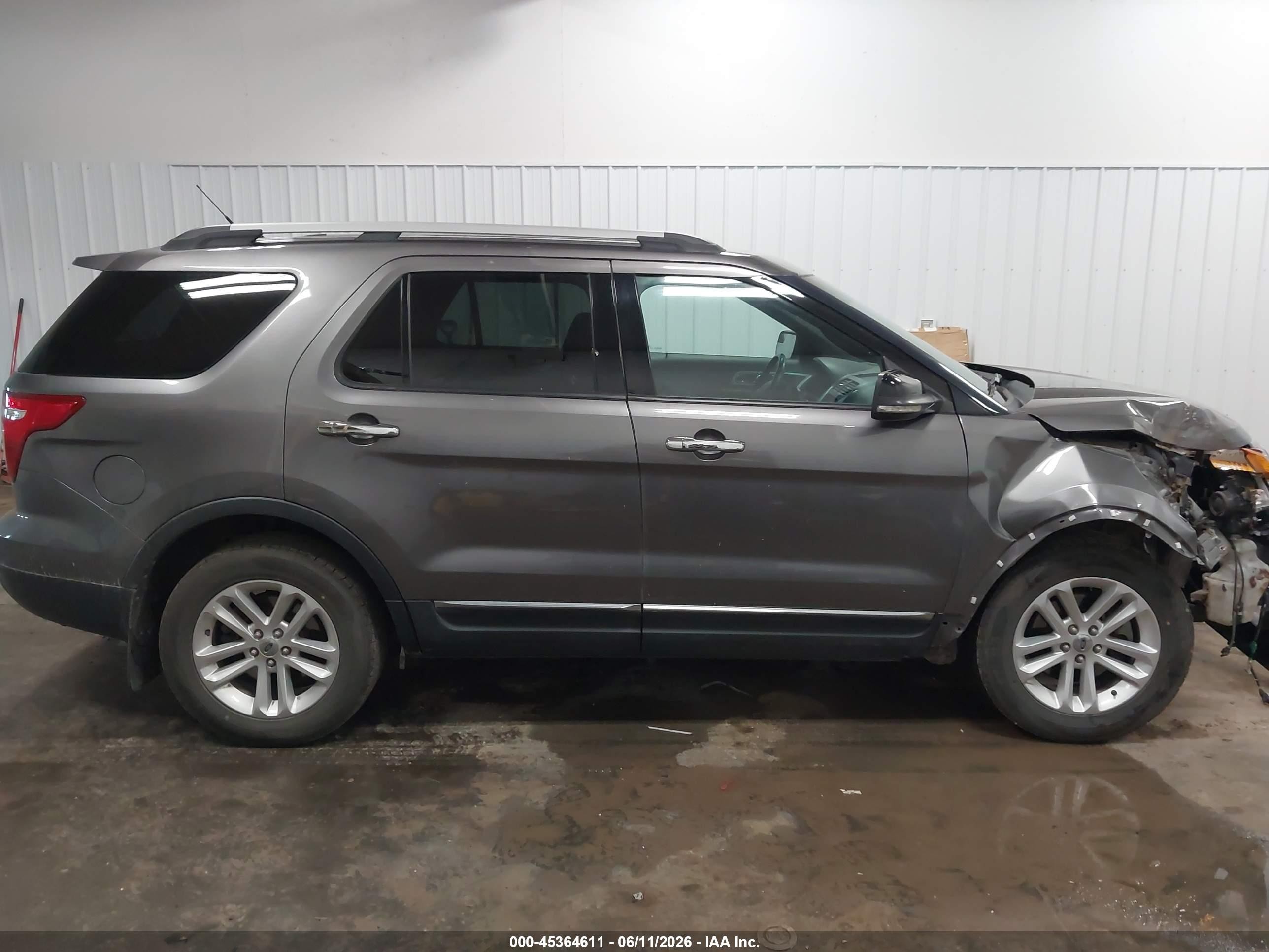 2011 Ford Explorer Xlt Gray vin: 1FMHK8D8XBGA51135