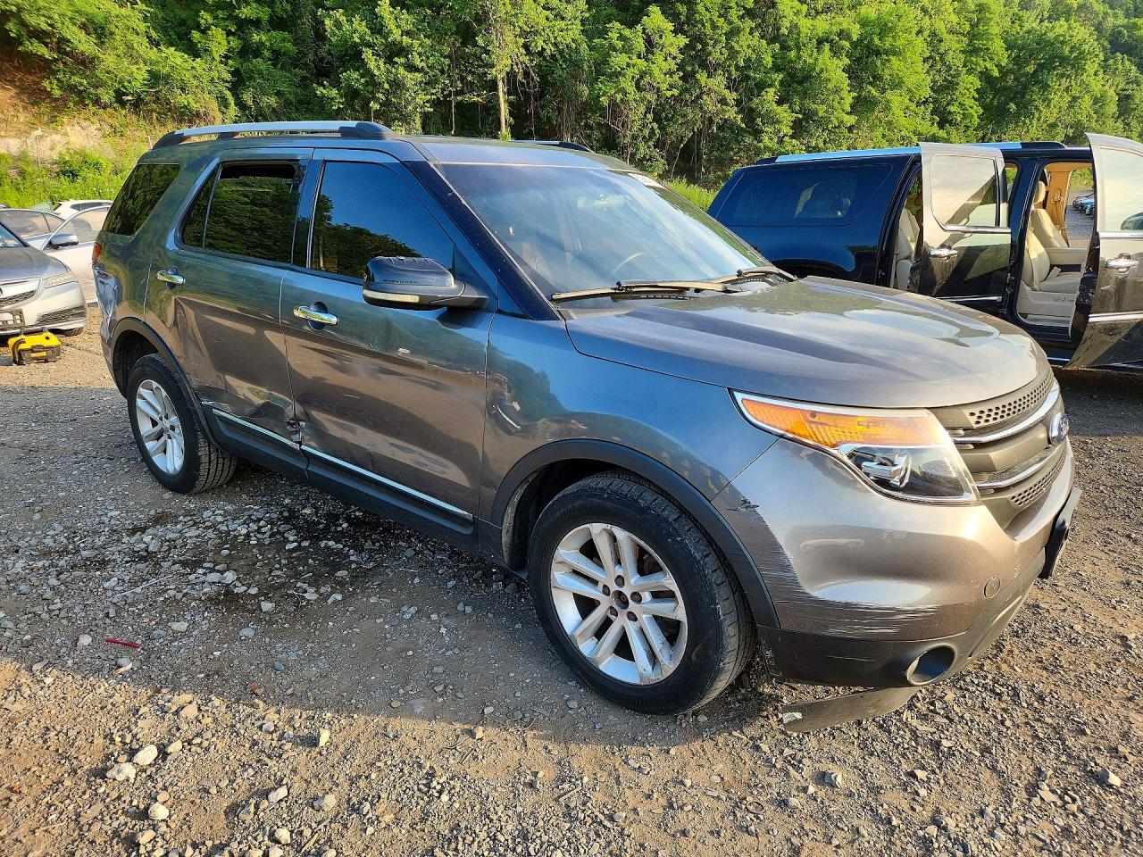2011 Ford Explorer Xlt Gray vin: 1FMHK8D8XBGA54990