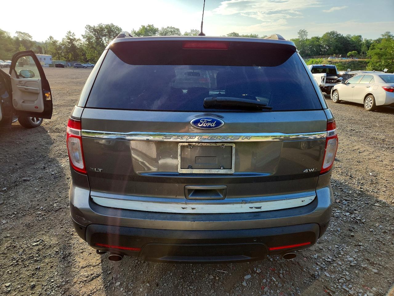 2011 Ford Explorer Xlt Gray vin: 1FMHK8D8XBGA54990
