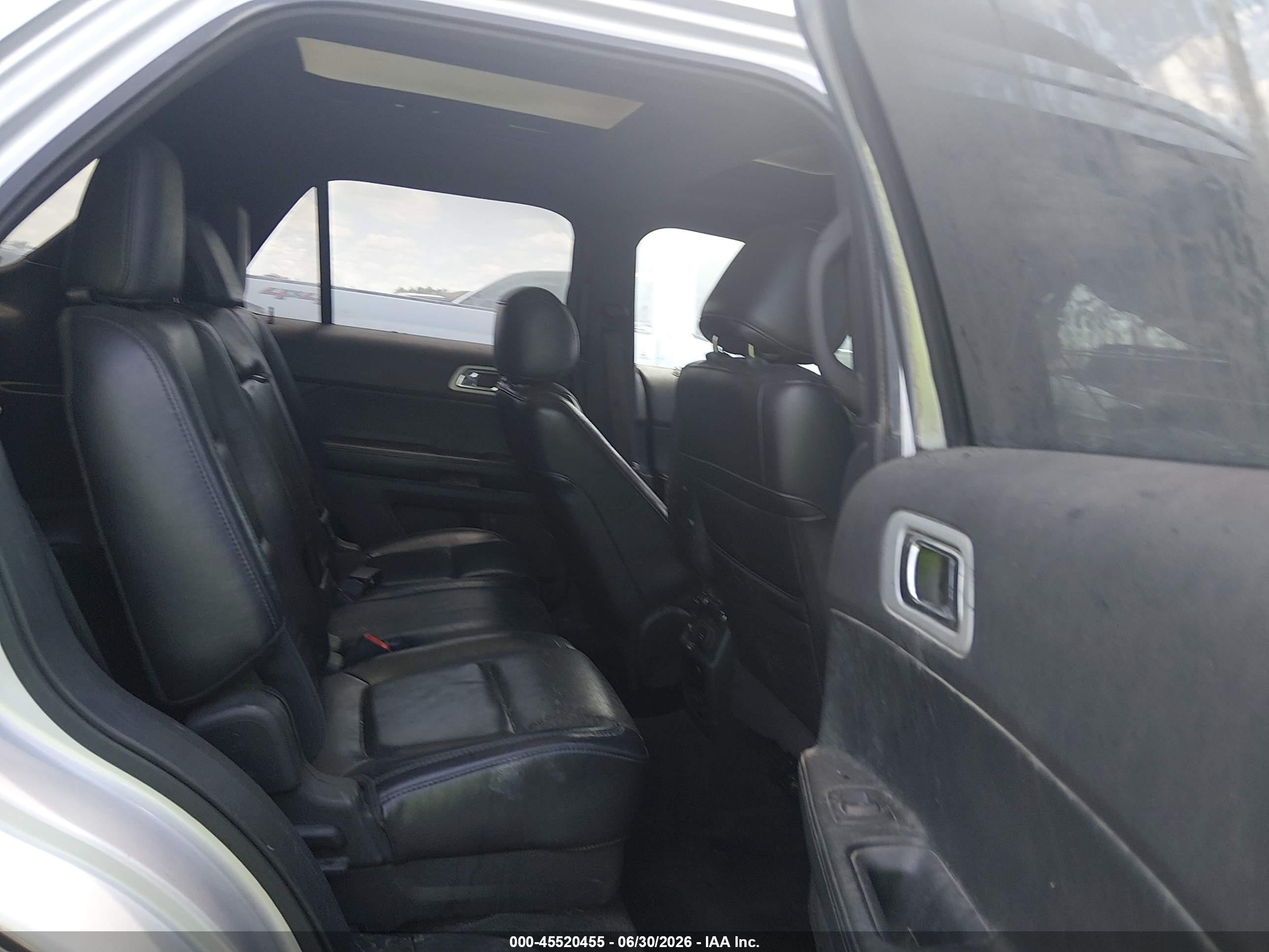 2011 Ford Explorer Limited Silver vin: 1FMHK8F81BGA70914