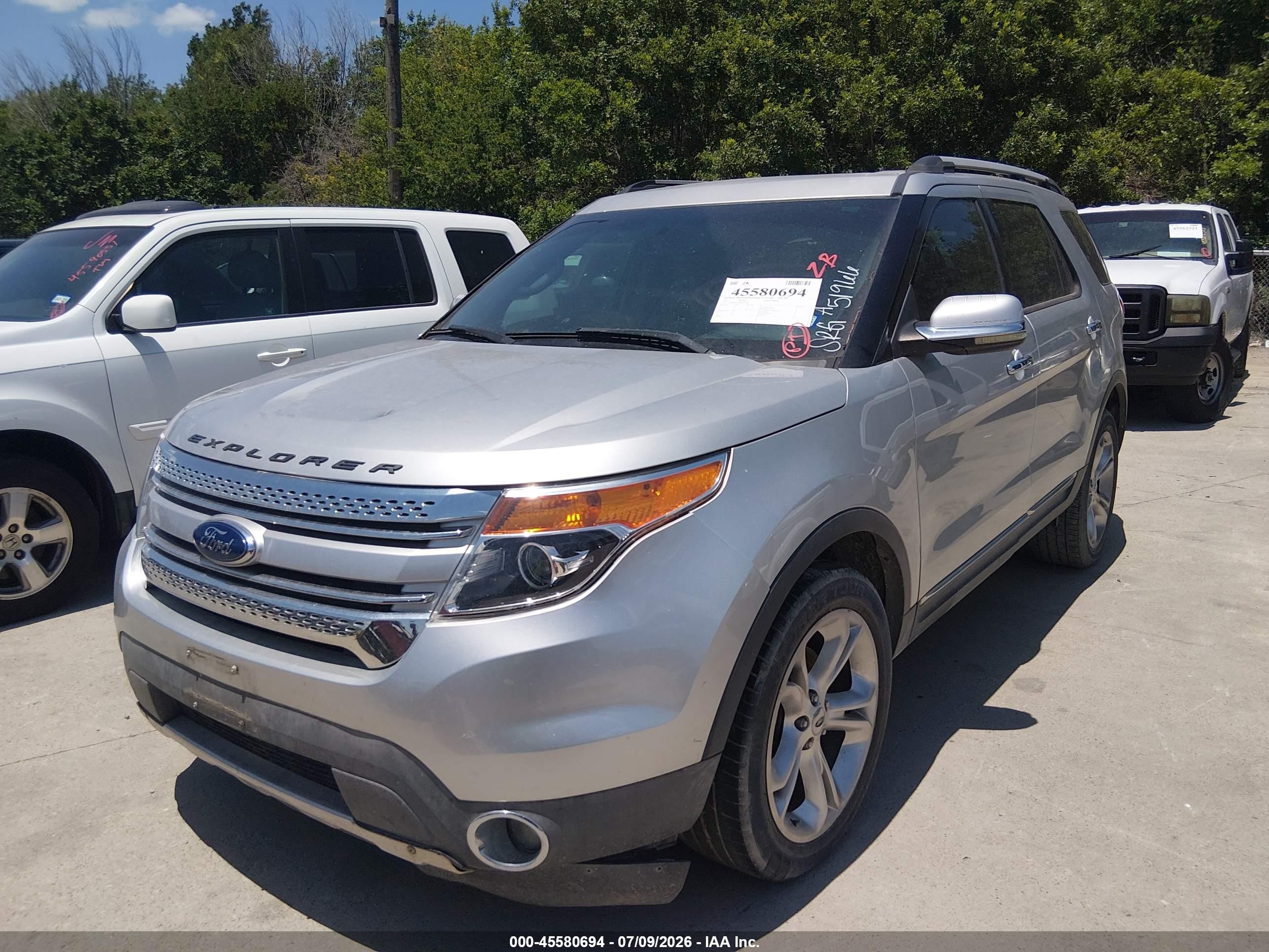 2011 Ford Explorer Limited Silver vin: 1FMHK8F82BGA51966