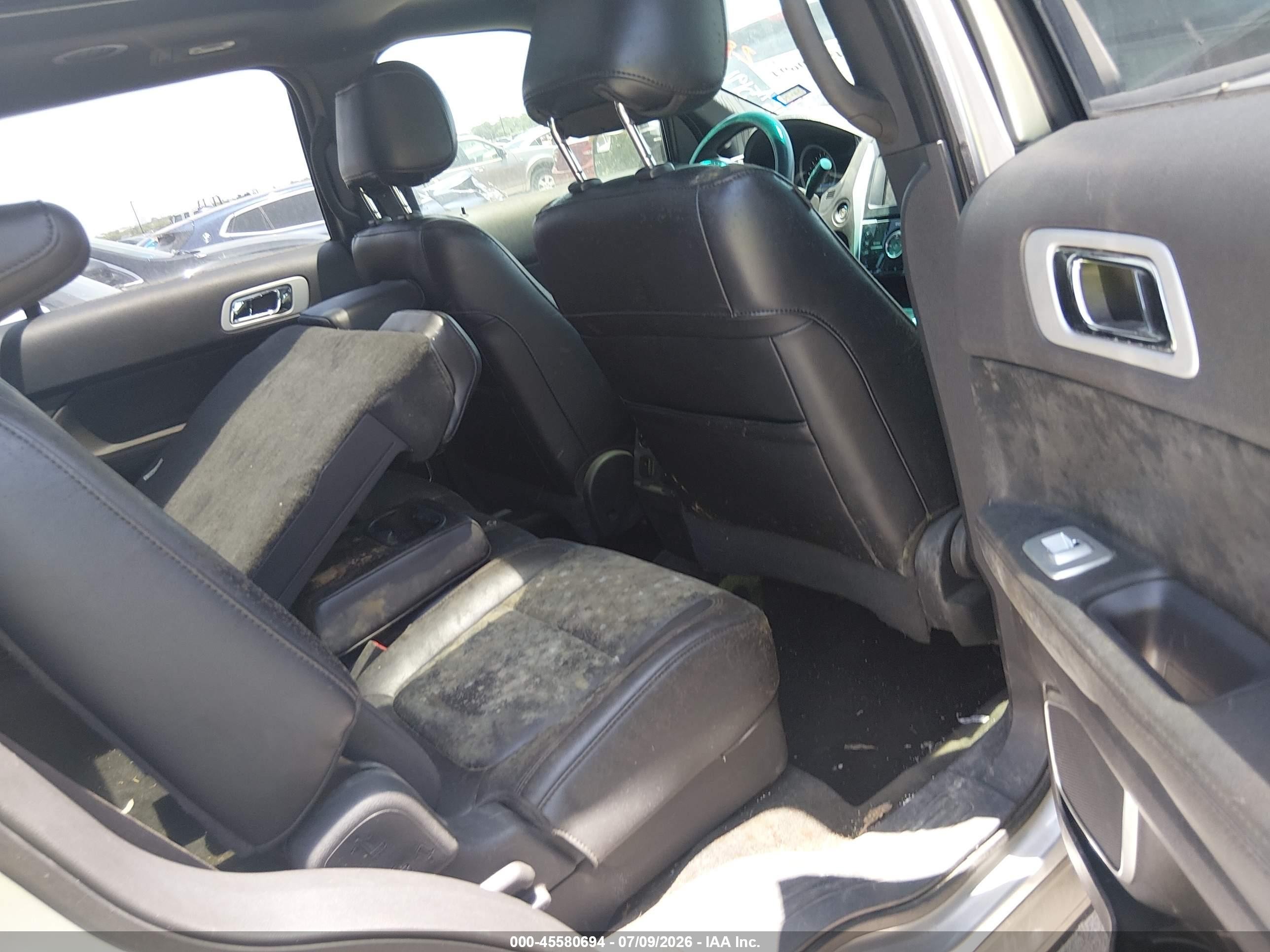 2011 Ford Explorer Limited Silver vin: 1FMHK8F82BGA51966