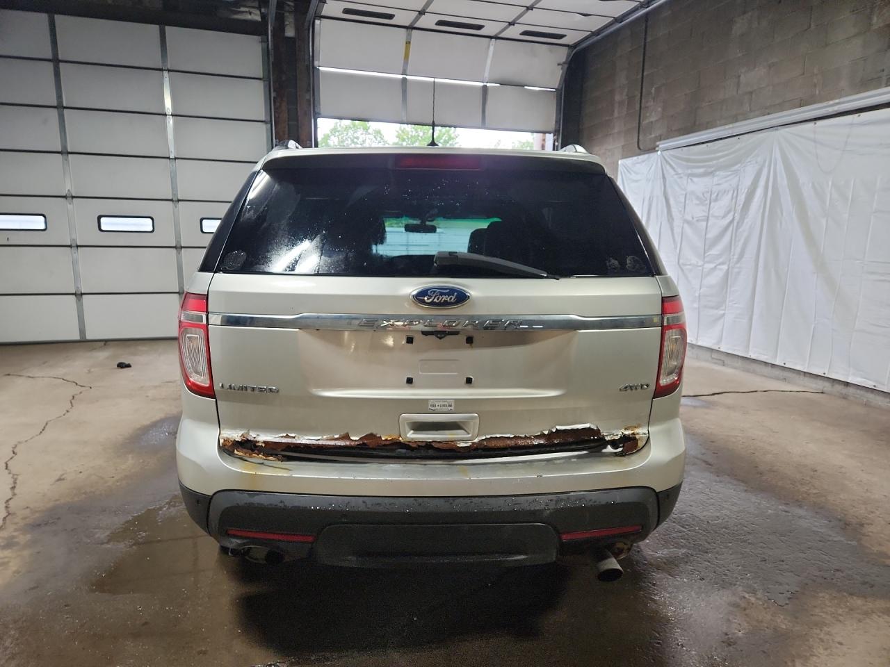 2012 Ford Explorer Limited Gray vin: 1FMHK8F82CGA57820 Damage: Lift Gate, Rust, > 12 Inches