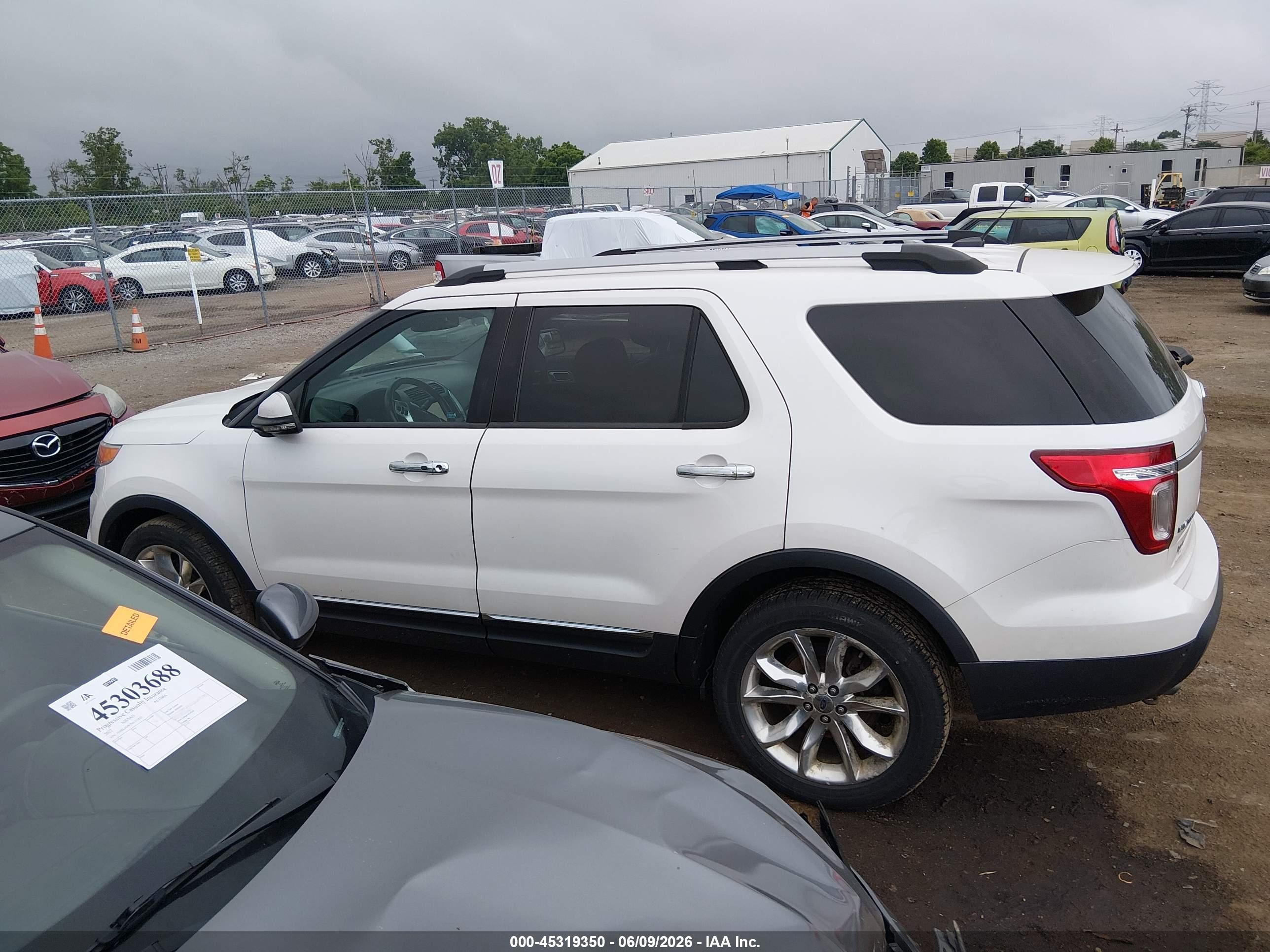 2011 Ford Explorer Limited White vin: 1FMHK8F83BGA15025