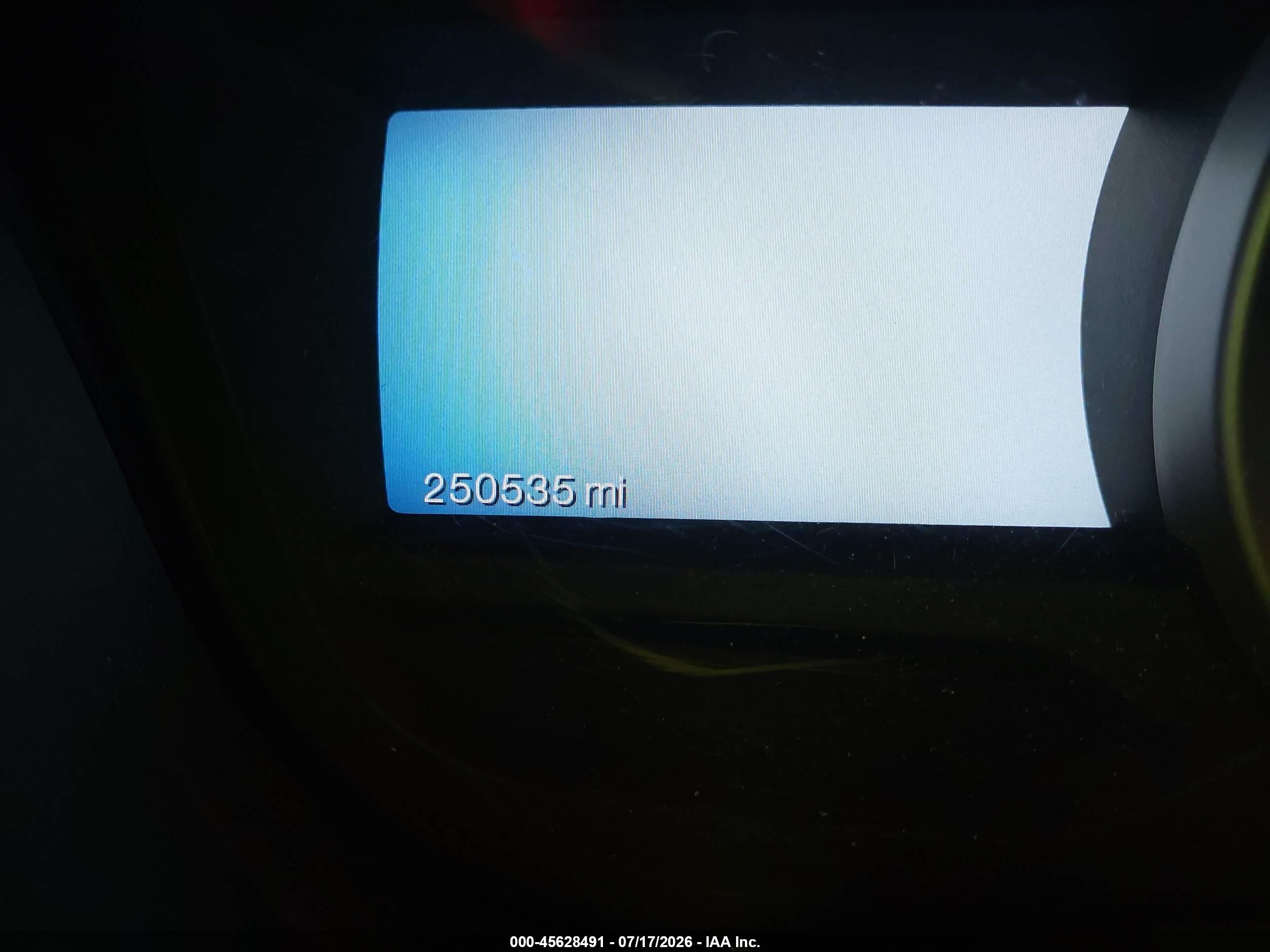 2011 Ford Explorer Limited Серебряный vin: 1FMHK8F83BGA37039