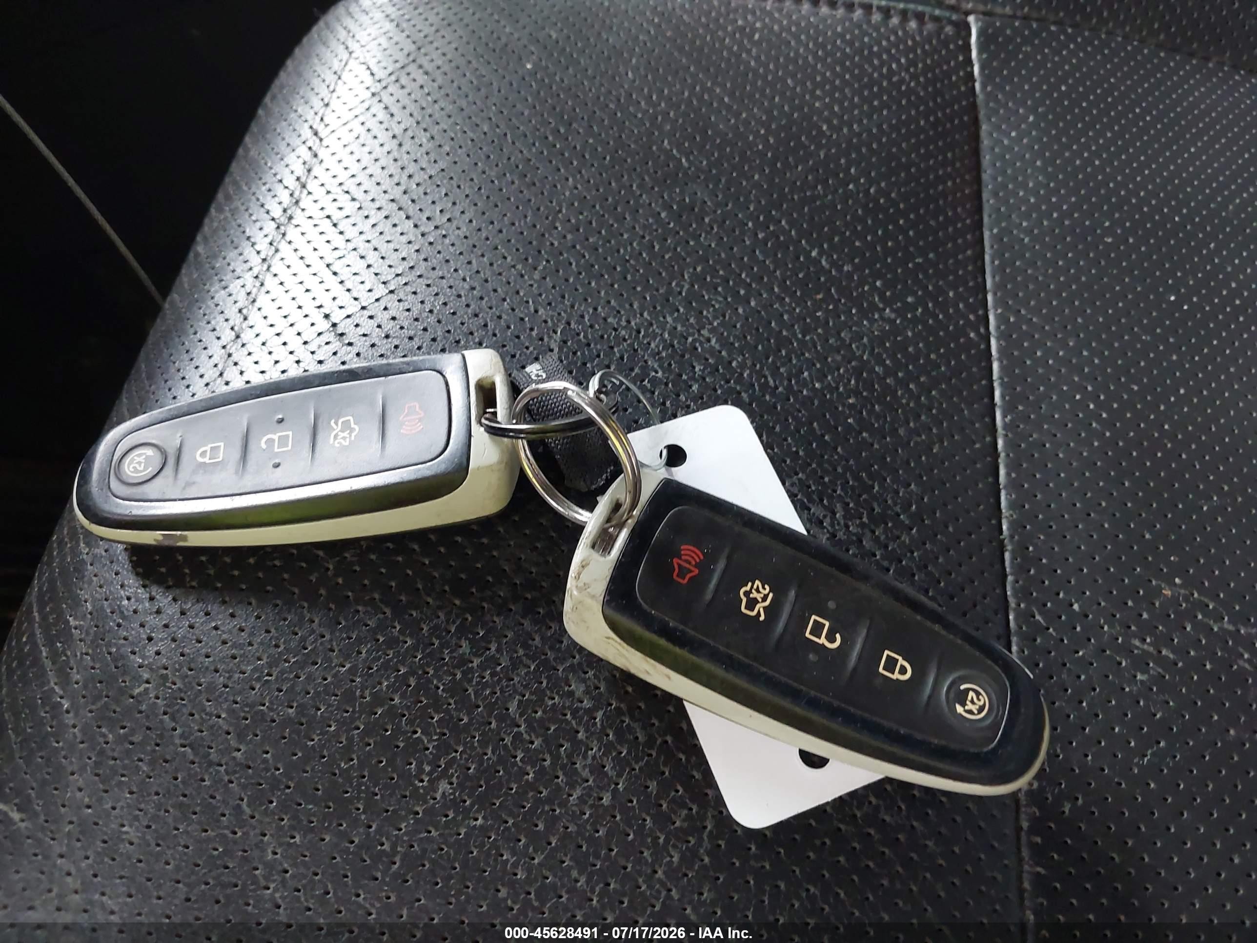 2011 Ford Explorer Limited Серебряный vin: 1FMHK8F83BGA37039