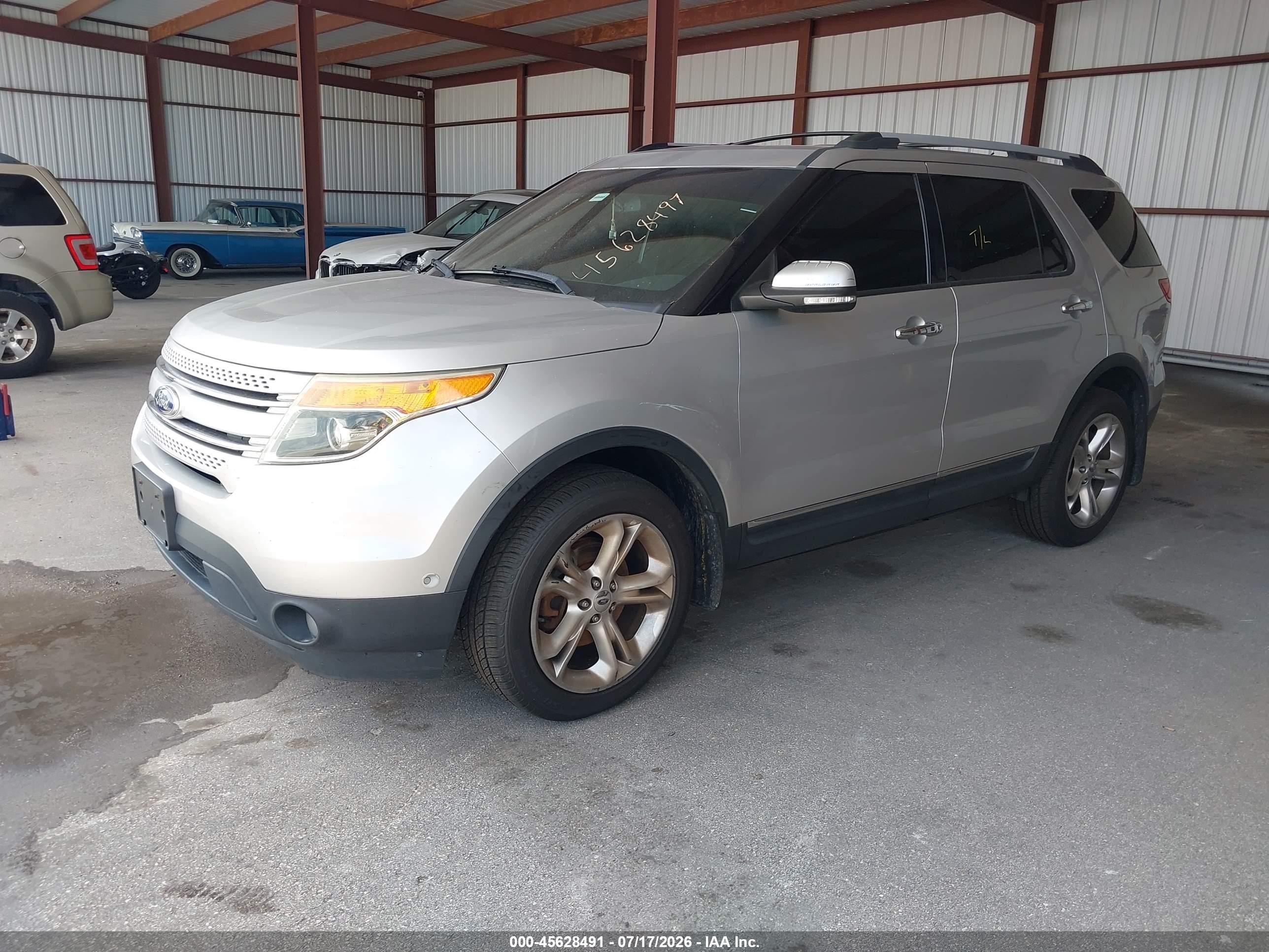2011 Ford Explorer Limited Серебряный vin: 1FMHK8F83BGA37039