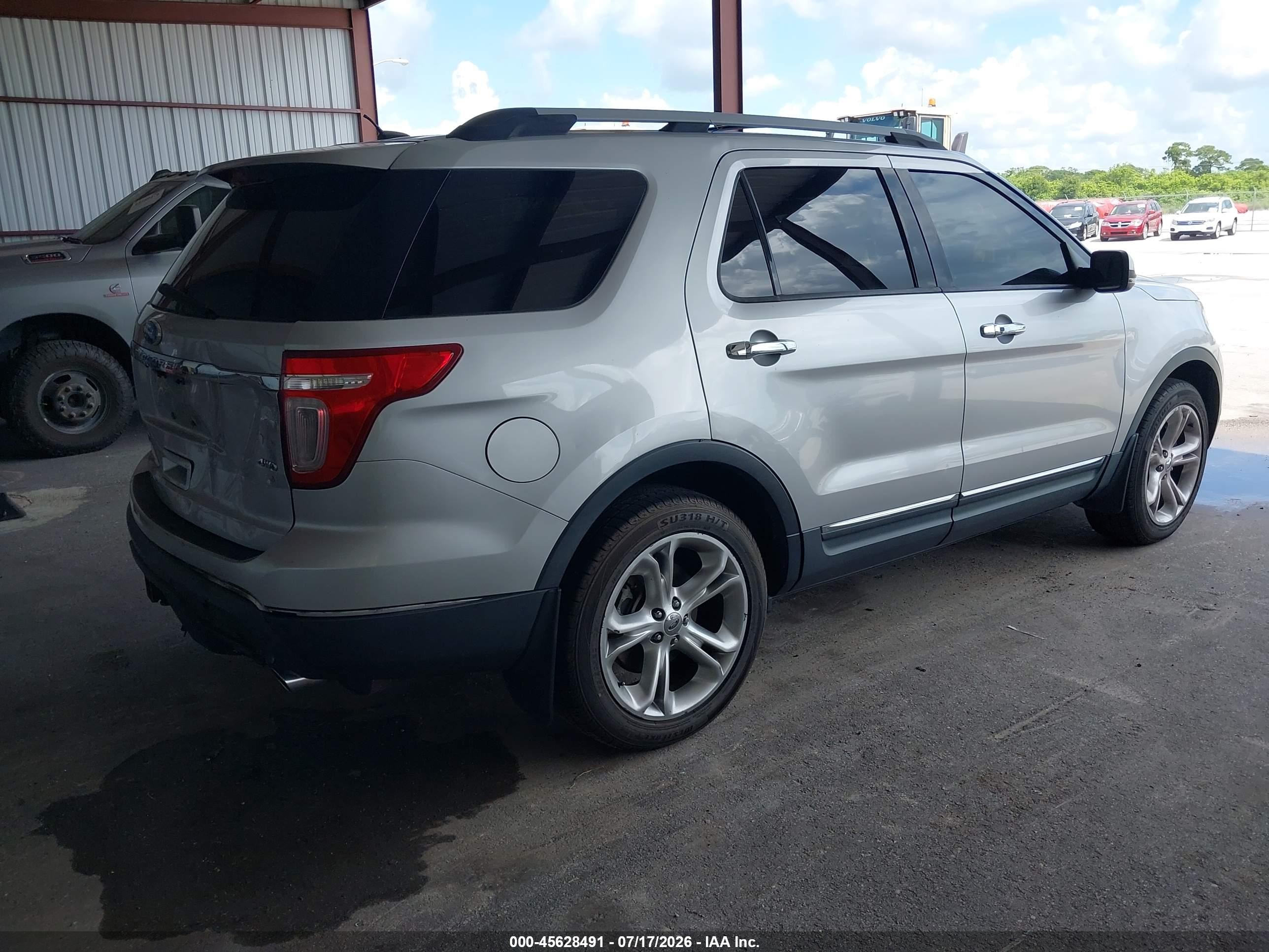 2011 Ford Explorer Limited Серебряный vin: 1FMHK8F83BGA37039