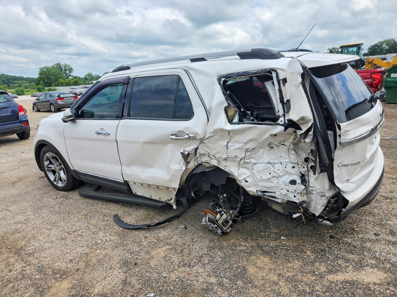 2011 Ford Explorer White vin: 1FMHK8F84BGA01246