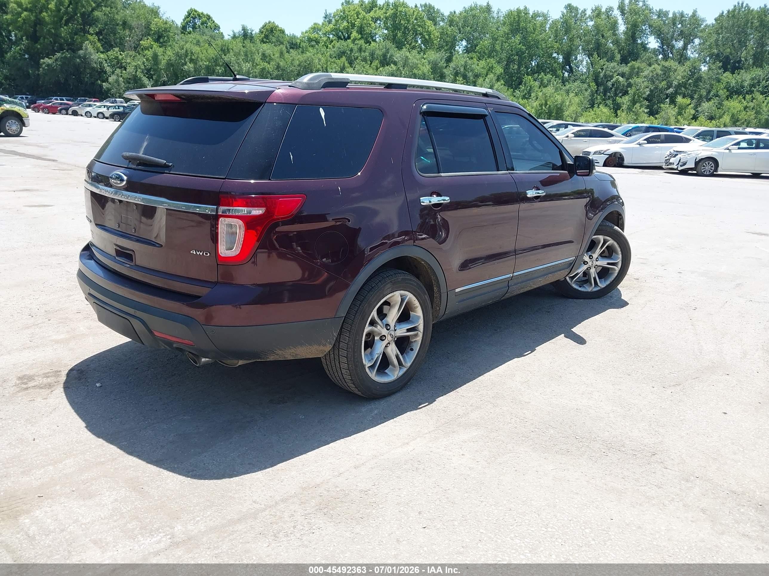 2011 Ford Explorer Limited Maroon vin: 1FMHK8F85BGA01532