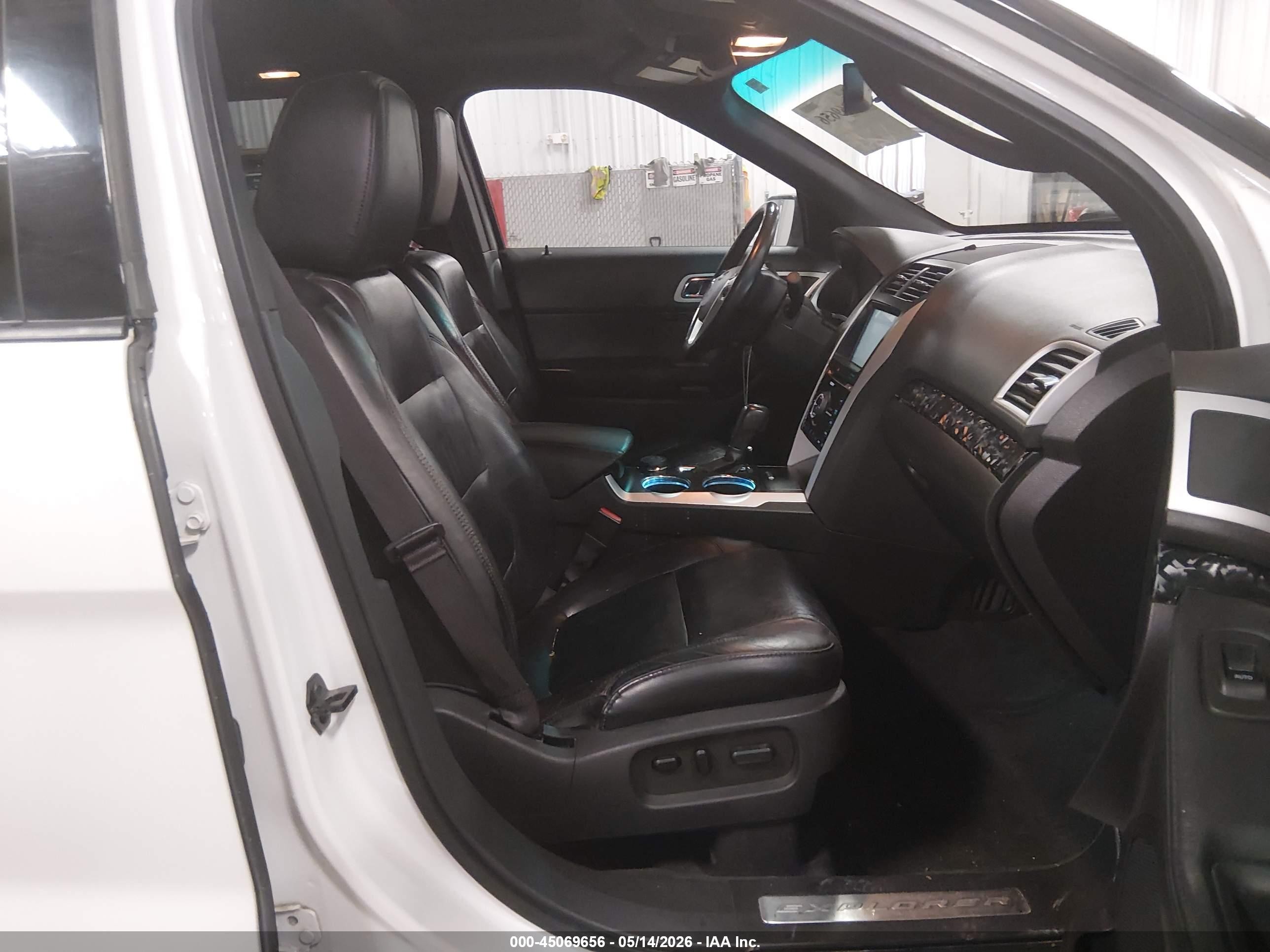 2011 Ford Explorer Limited White vin: 1FMHK8F87BGA08076