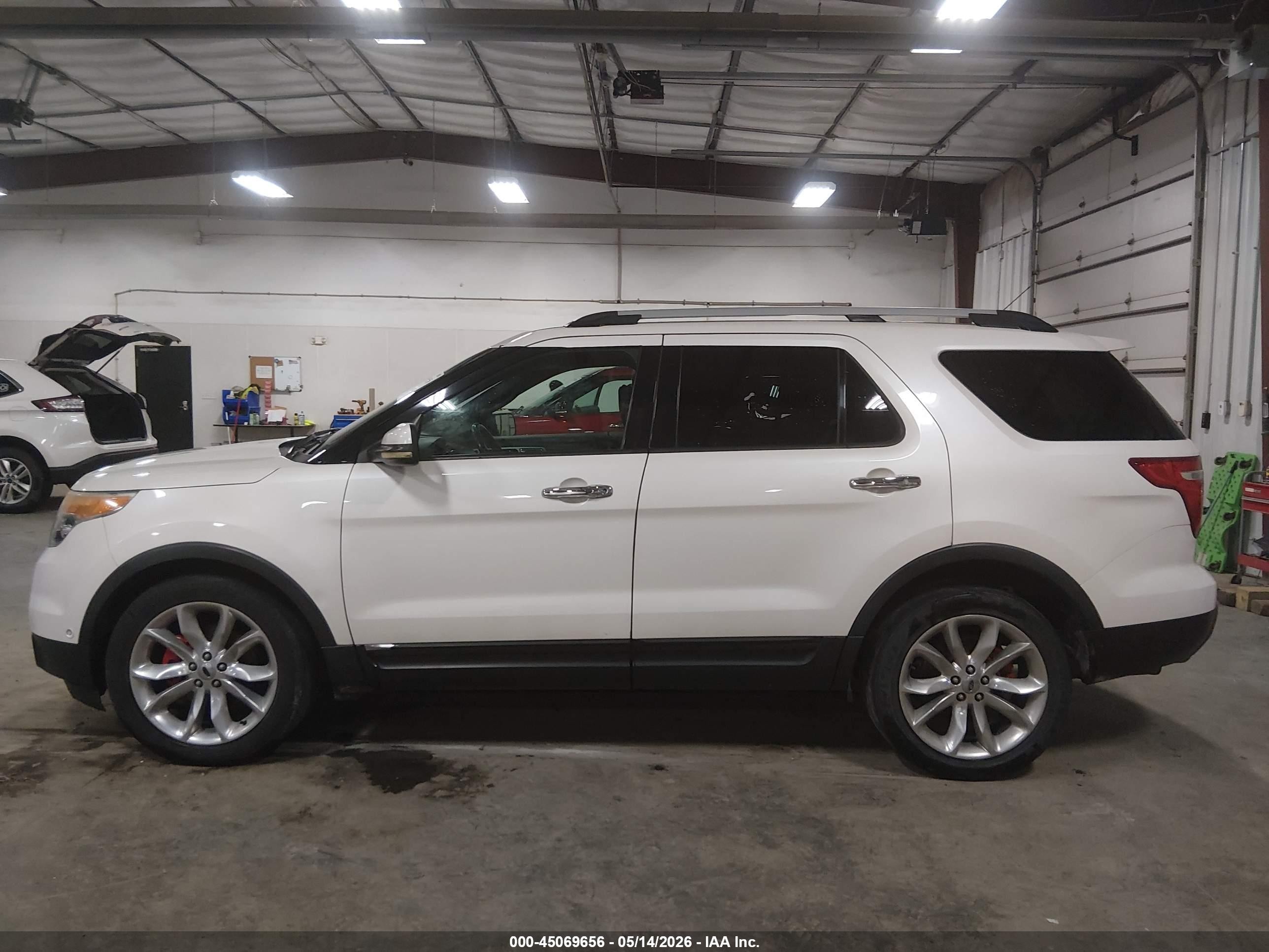 2011 Ford Explorer Limited White vin: 1FMHK8F87BGA08076