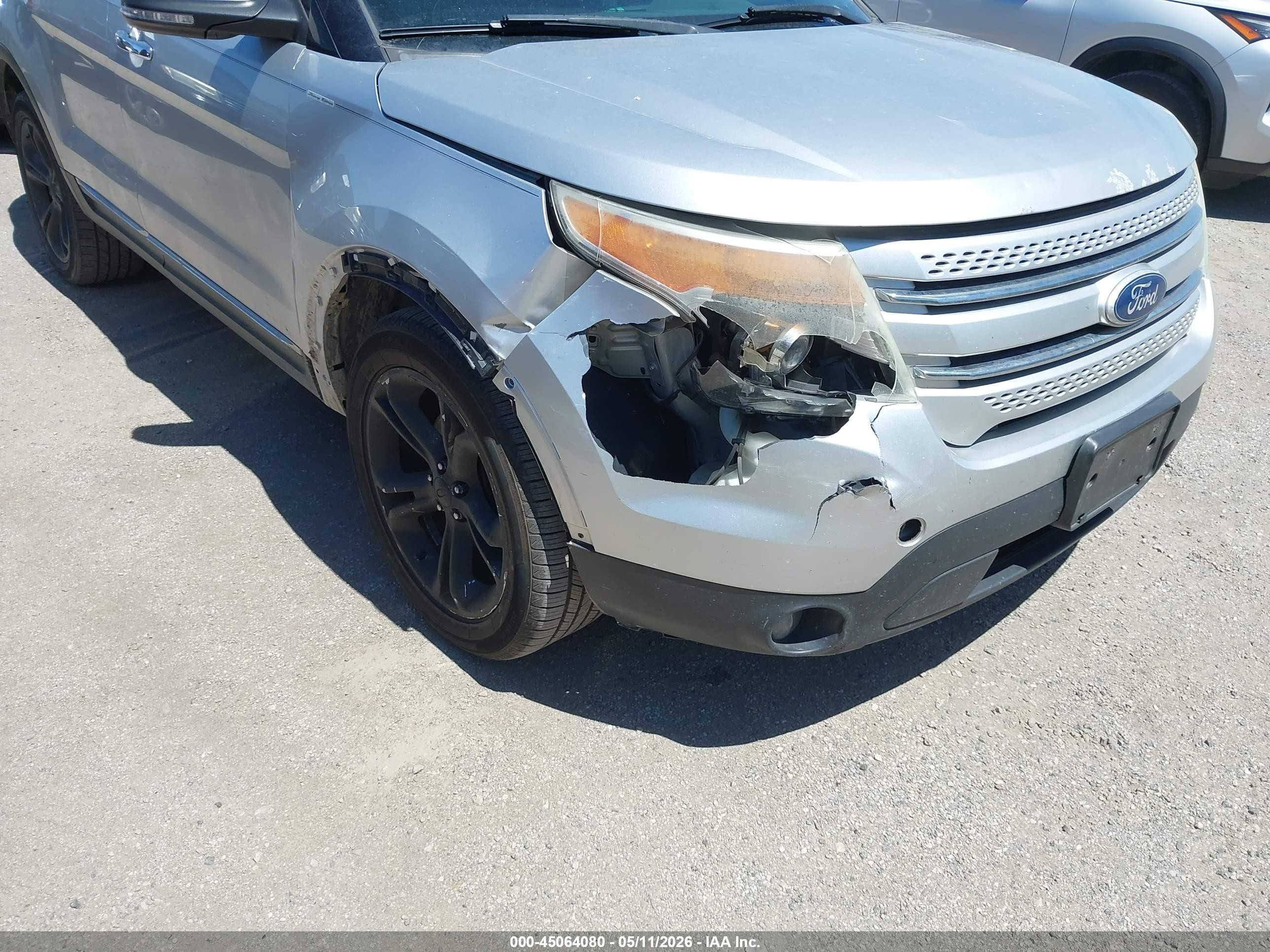 2011 Ford Explorer Limited Silver vin: 1FMHK8F87BGA12497