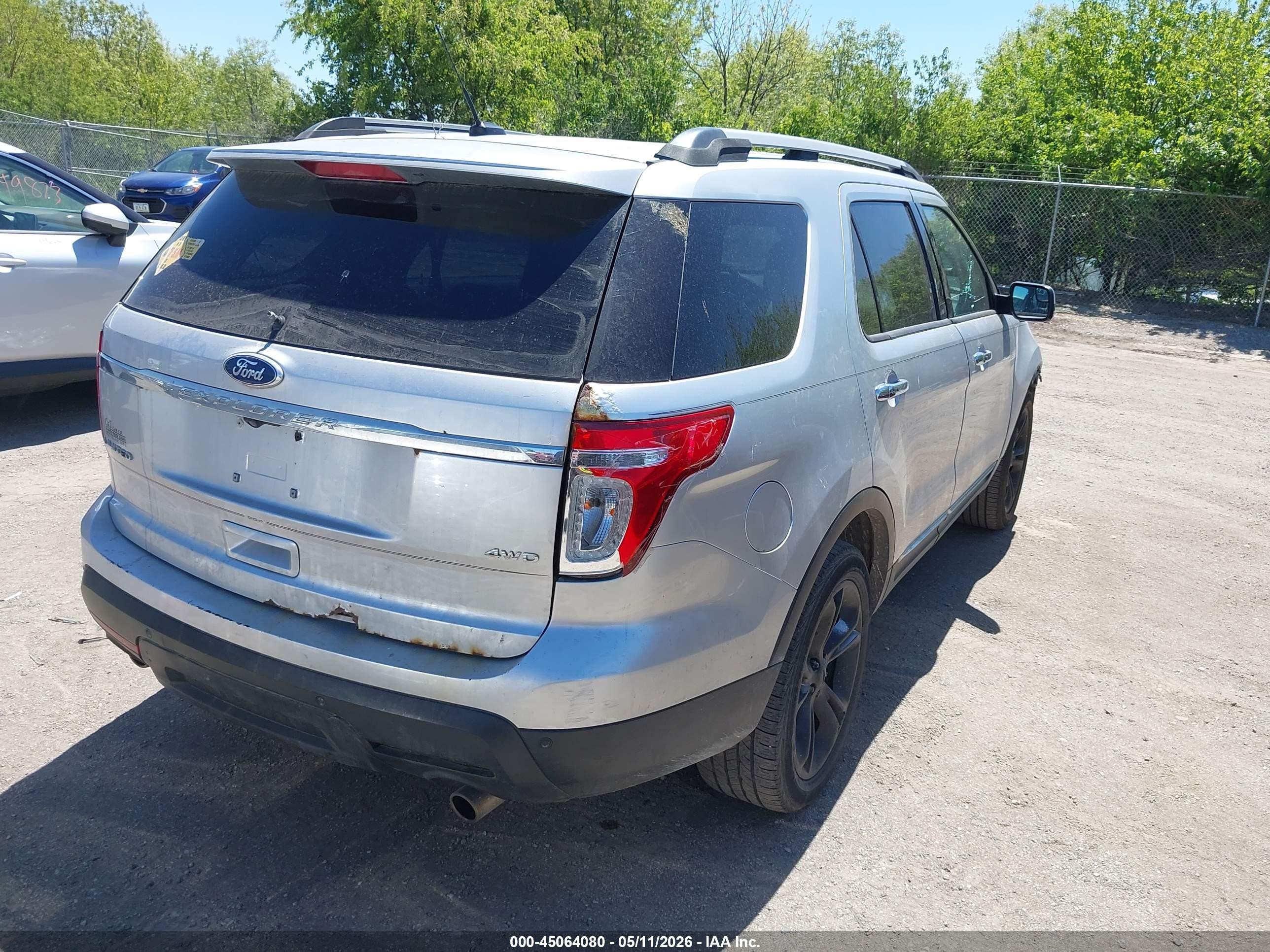 2011 Ford Explorer Limited Silver vin: 1FMHK8F87BGA12497