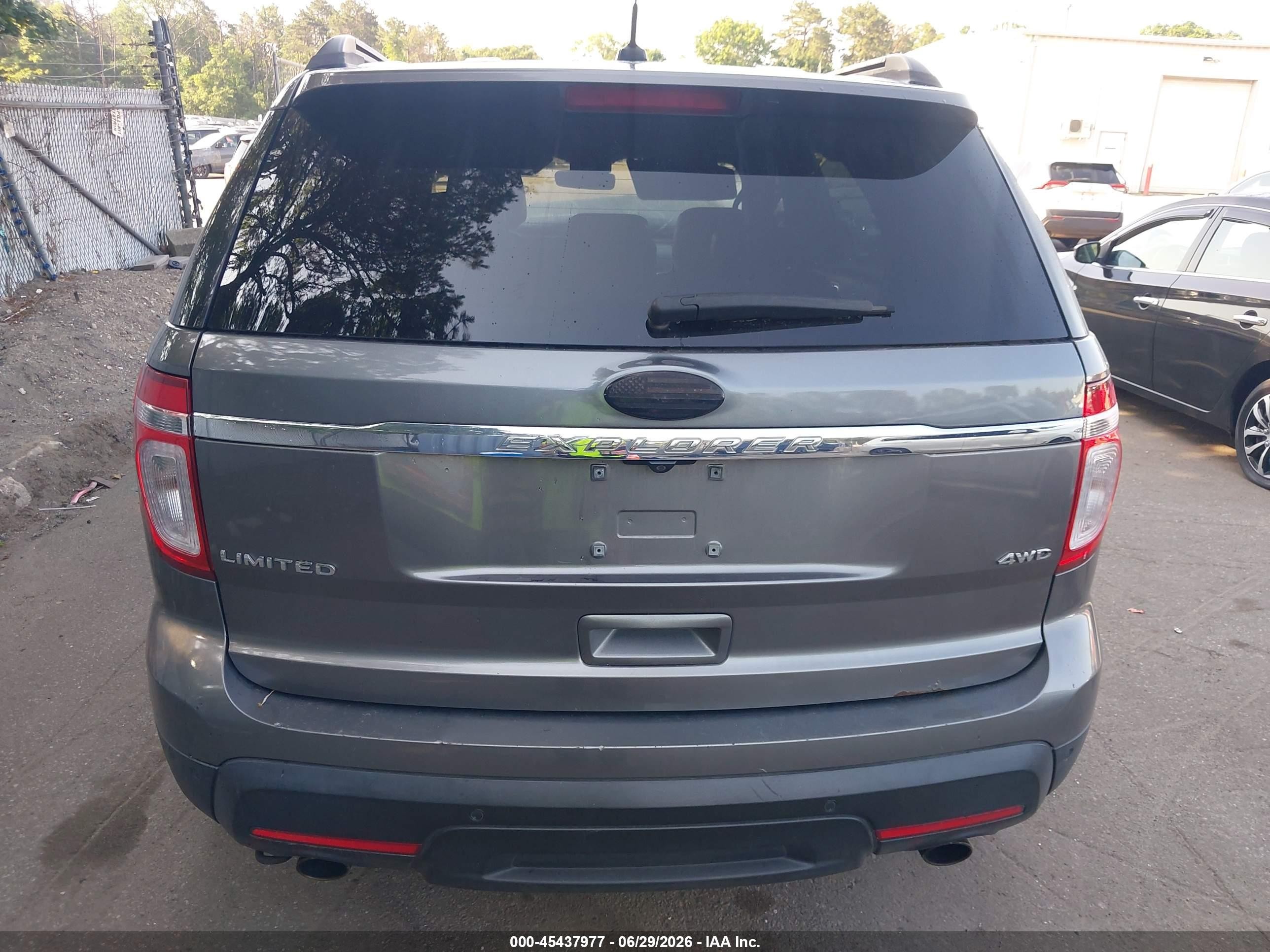 2011 Ford Explorer Limited Gray vin: 1FMHK8F87BGA65930