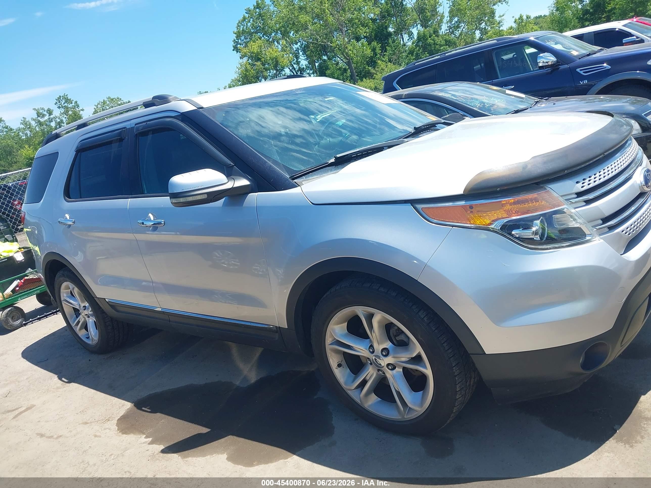 2011 Ford Explorer Limited Silver vin: 1FMHK8F87BGA94778