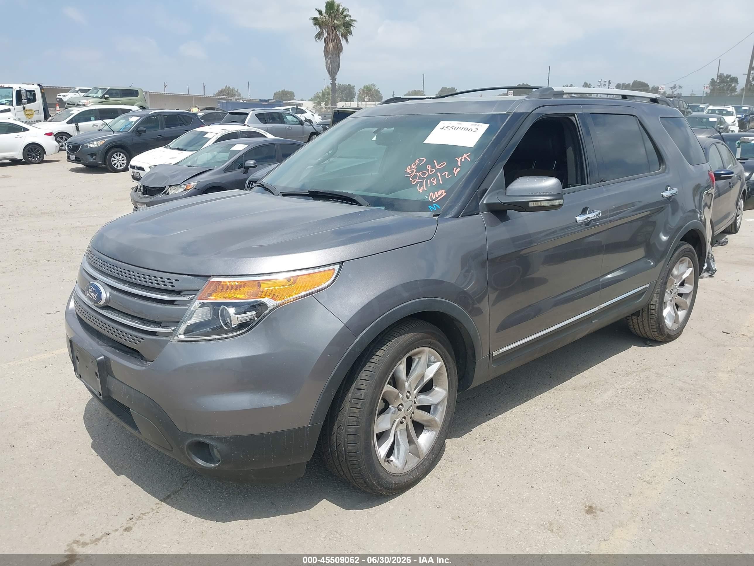 2012 Ford Explorer Limited Серый vin: 1FMHK8F87CGA32086