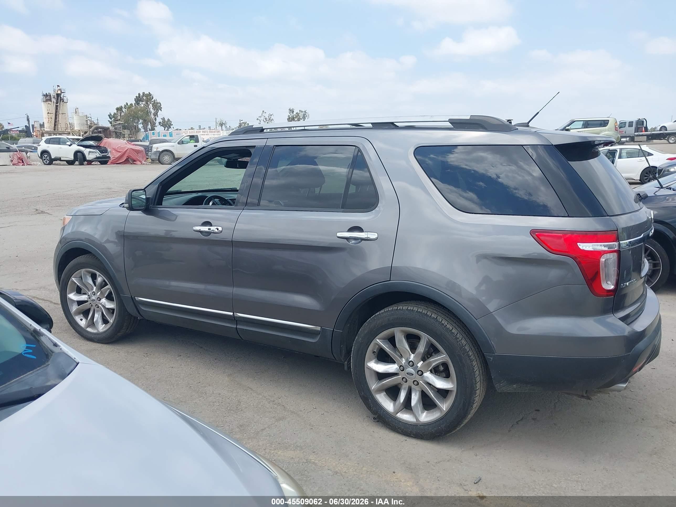 2012 Ford Explorer Limited Серый vin: 1FMHK8F87CGA32086