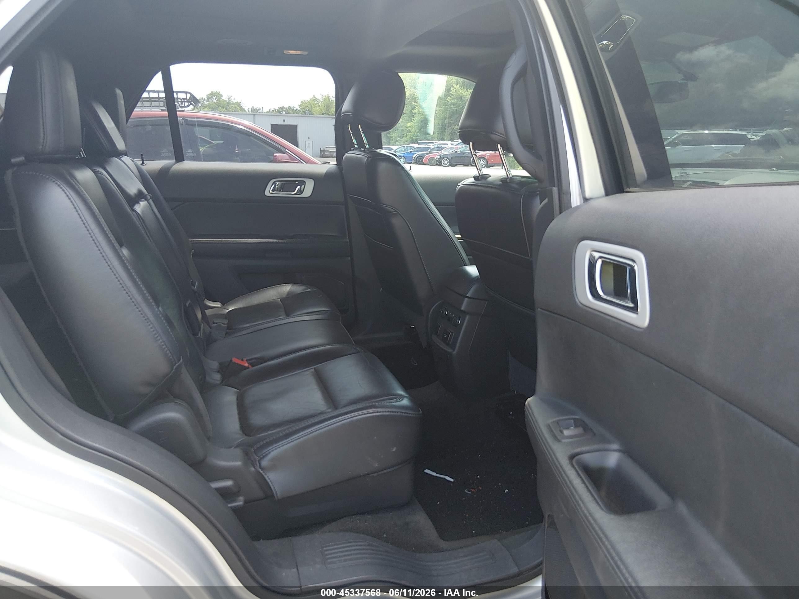2011 Ford Explorer Limited Серебряный vin: 1FMHK8F88BGA66049