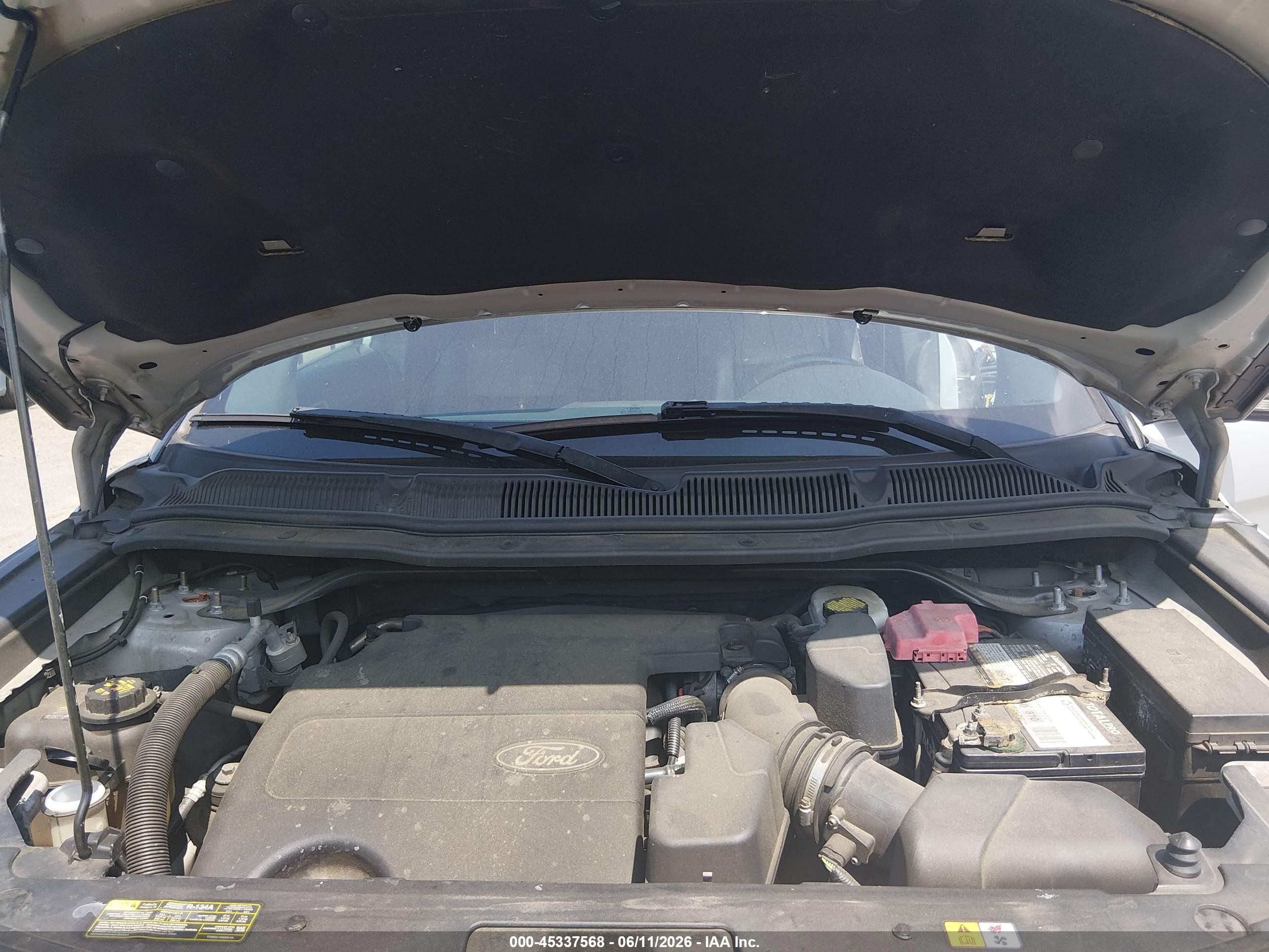 2011 Ford Explorer Limited Серебряный vin: 1FMHK8F88BGA66049