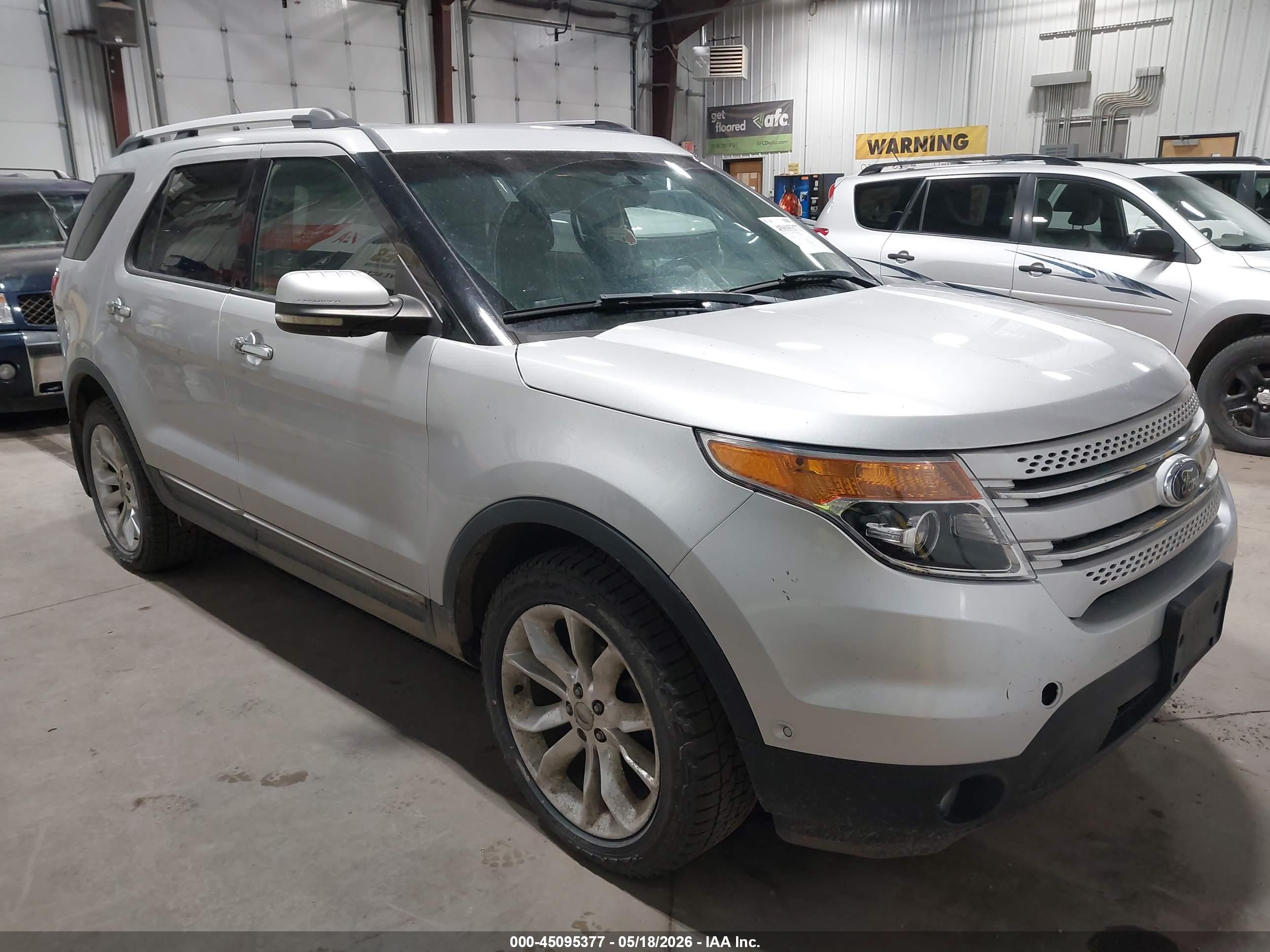 2011 Ford Explorer Limited Silver vin: 1FMHK8F89BGA05793