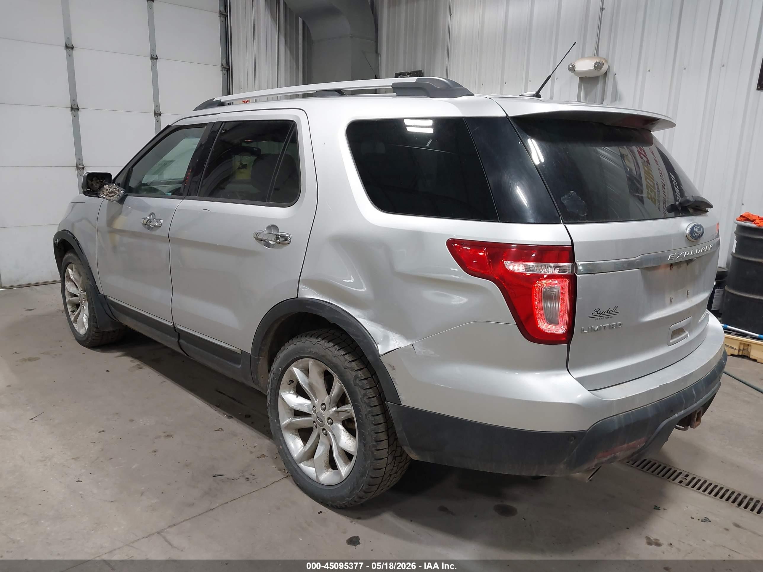 2011 Ford Explorer Limited Silver vin: 1FMHK8F89BGA05793