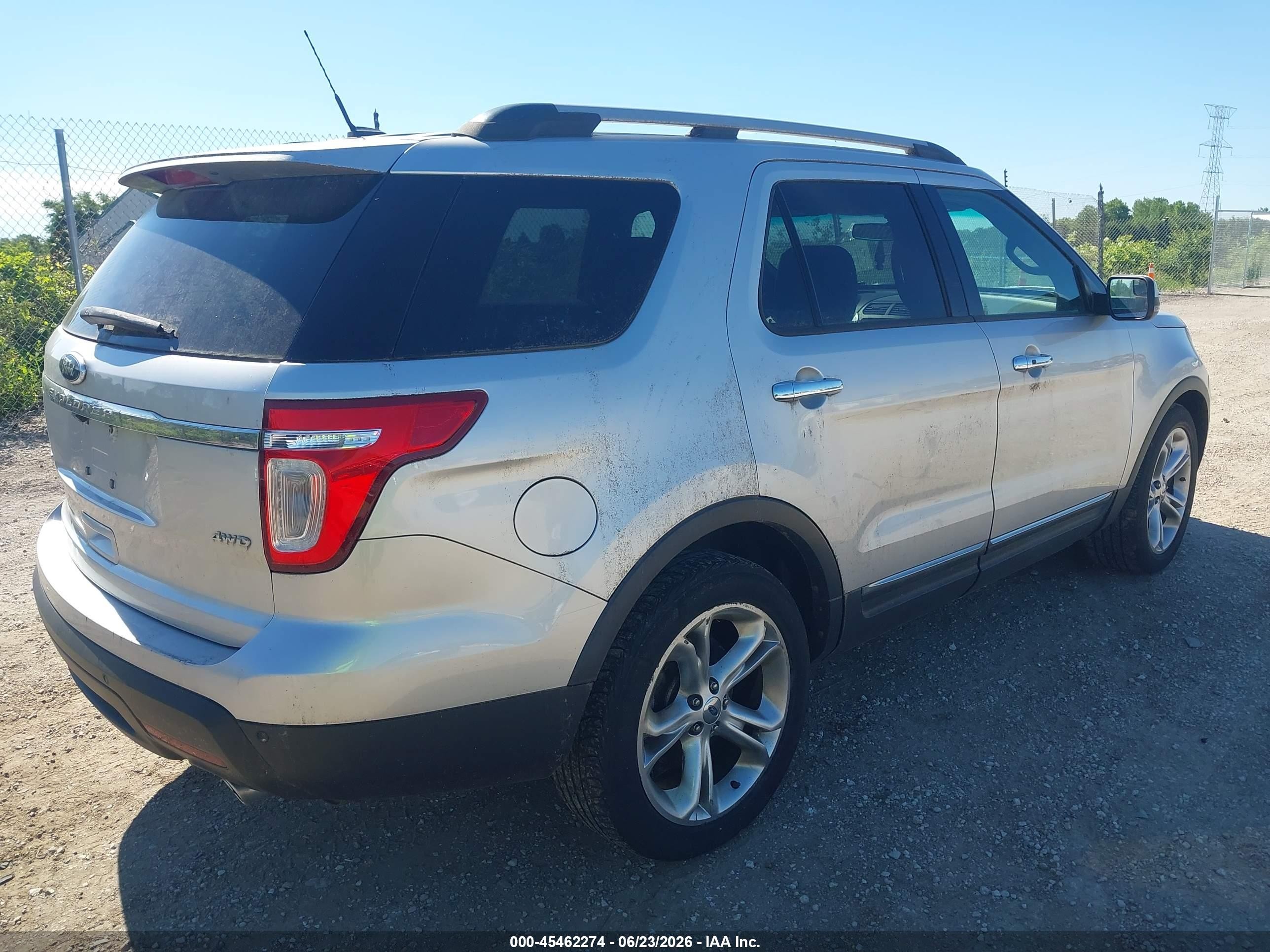 2011 Ford Explorer Limited Silver vin: 1FMHK8F8XBGA00764