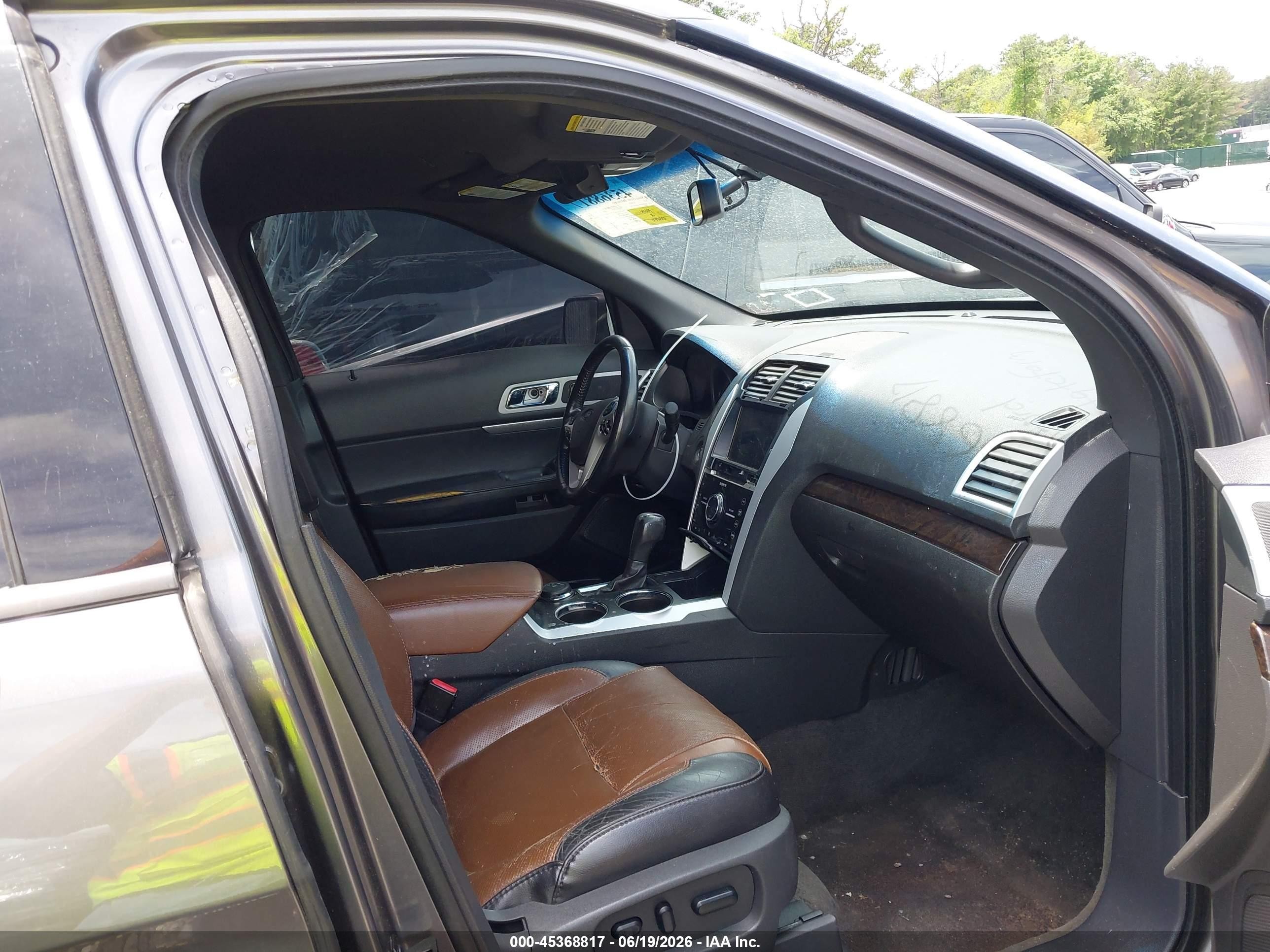 2011 Ford Explorer Limited Серый vin: 1FMHK8F8XBGA44764