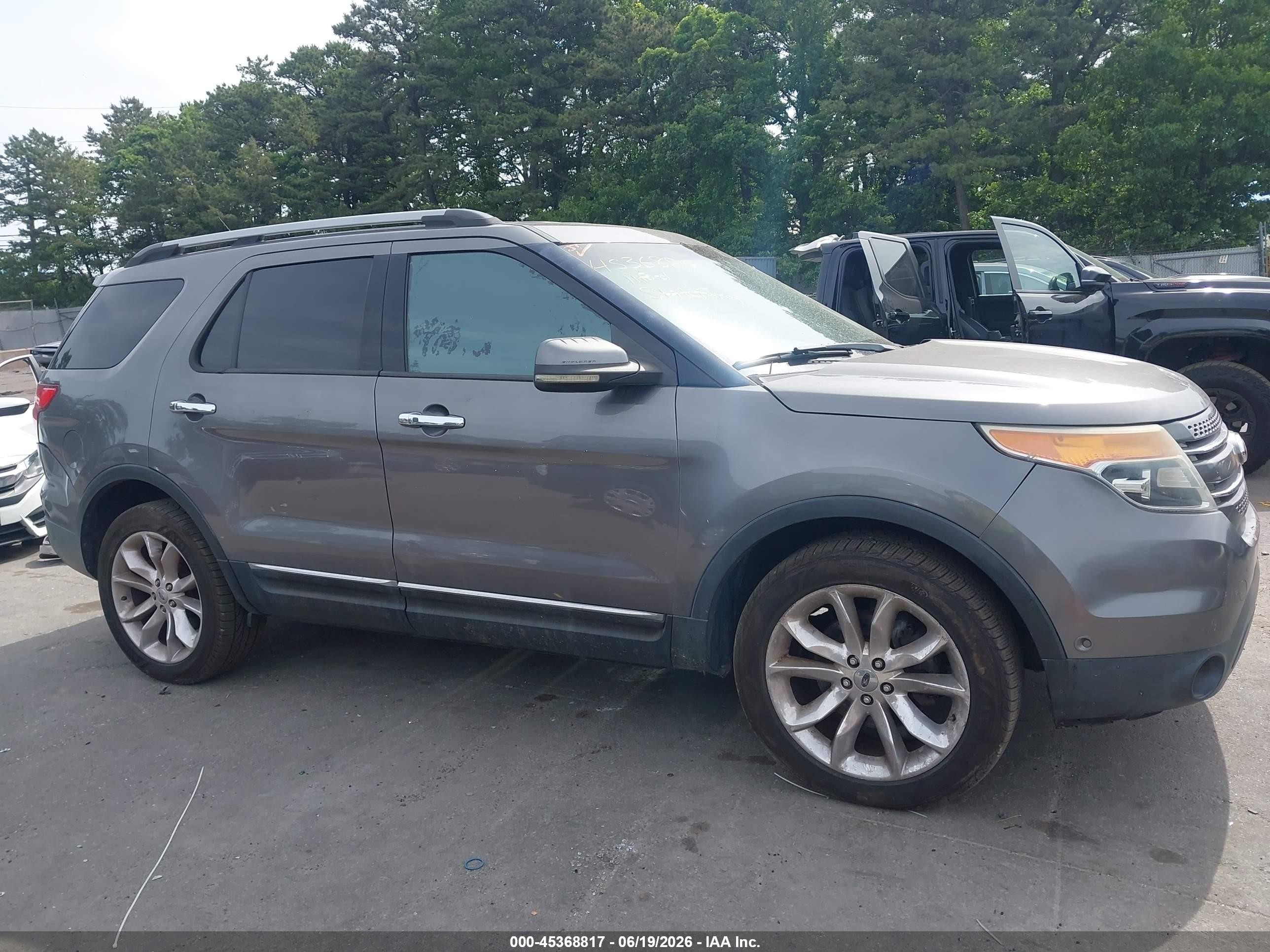 2011 Ford Explorer Limited Серый vin: 1FMHK8F8XBGA44764