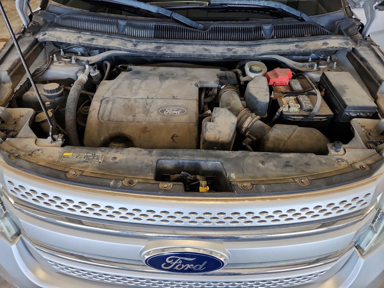 2011 Ford Explorer Limited Silver vin: 1FMHK8F8XBGA46630