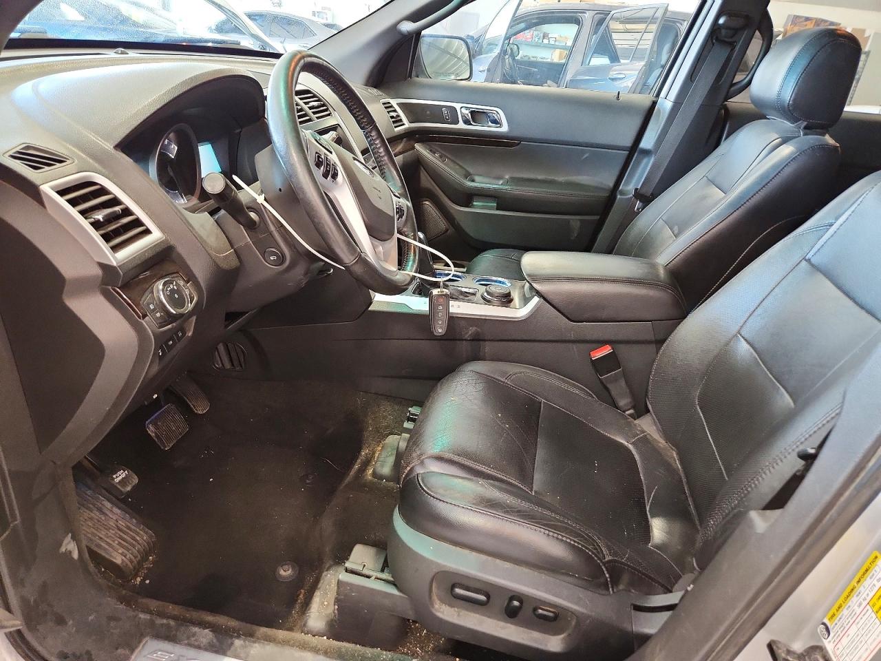 2011 Ford Explorer Limited Silver vin: 1FMHK8F8XBGA46630