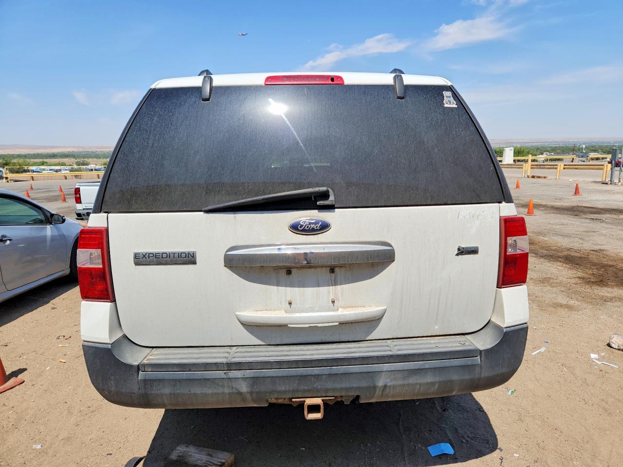 2013 Ford Expedition El Xl White vin: 1FMJK1G57DEF60186